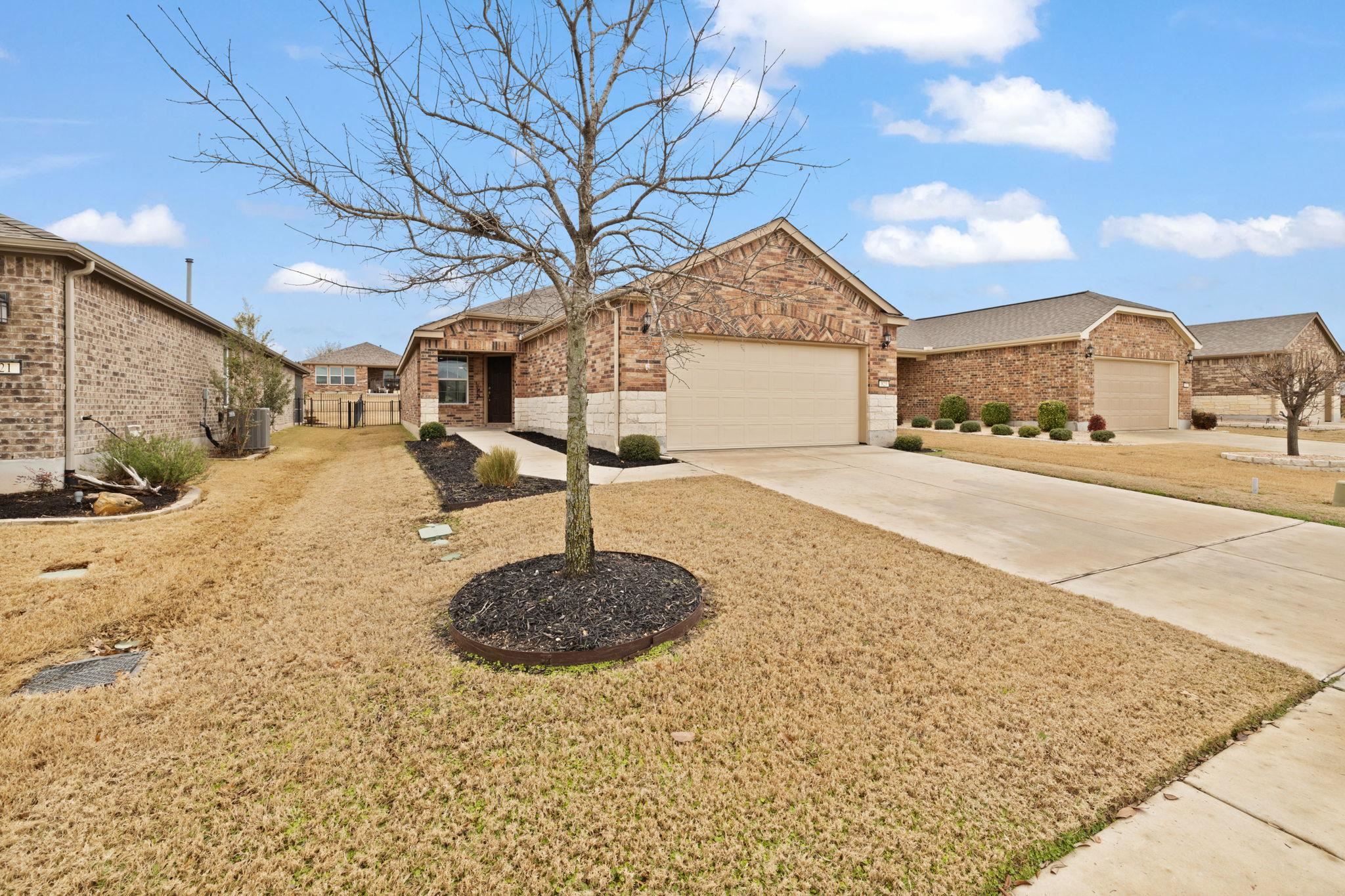 823 Hamilton Ln