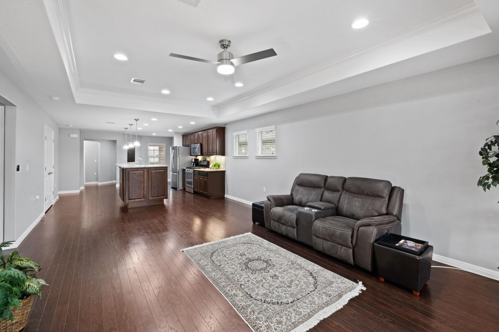 823 Hamilton Ln