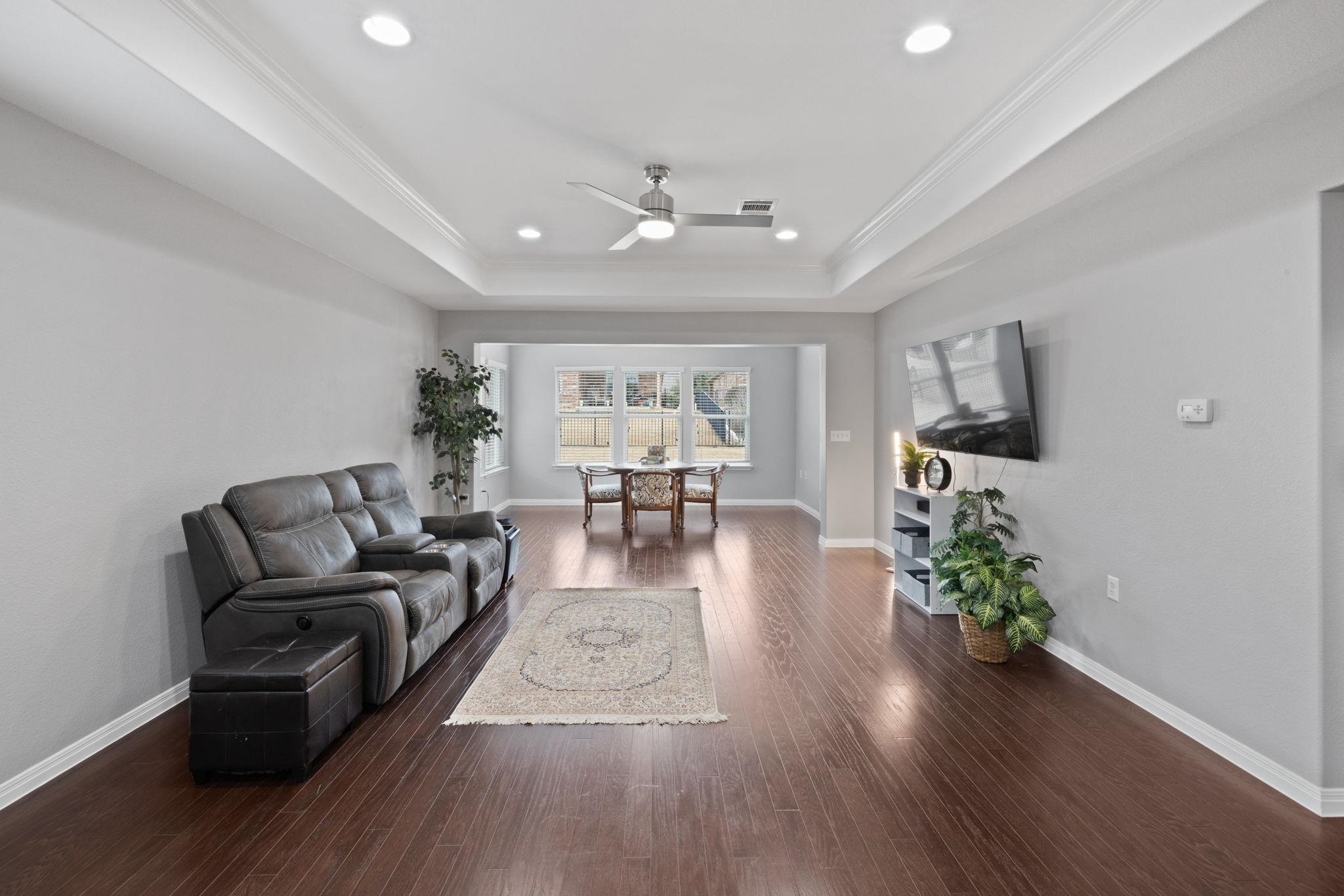 823 Hamilton Ln