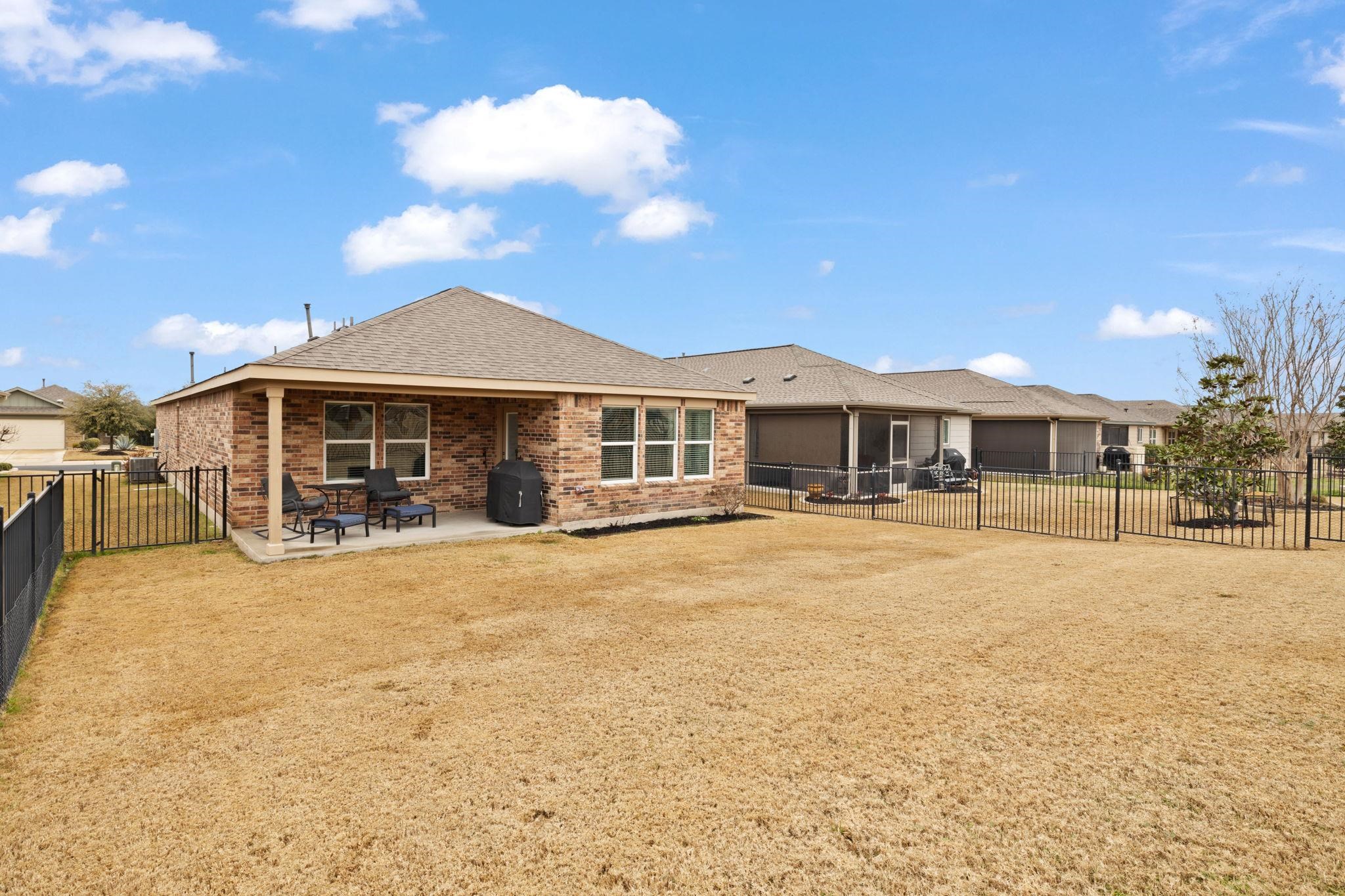 823 Hamilton Ln