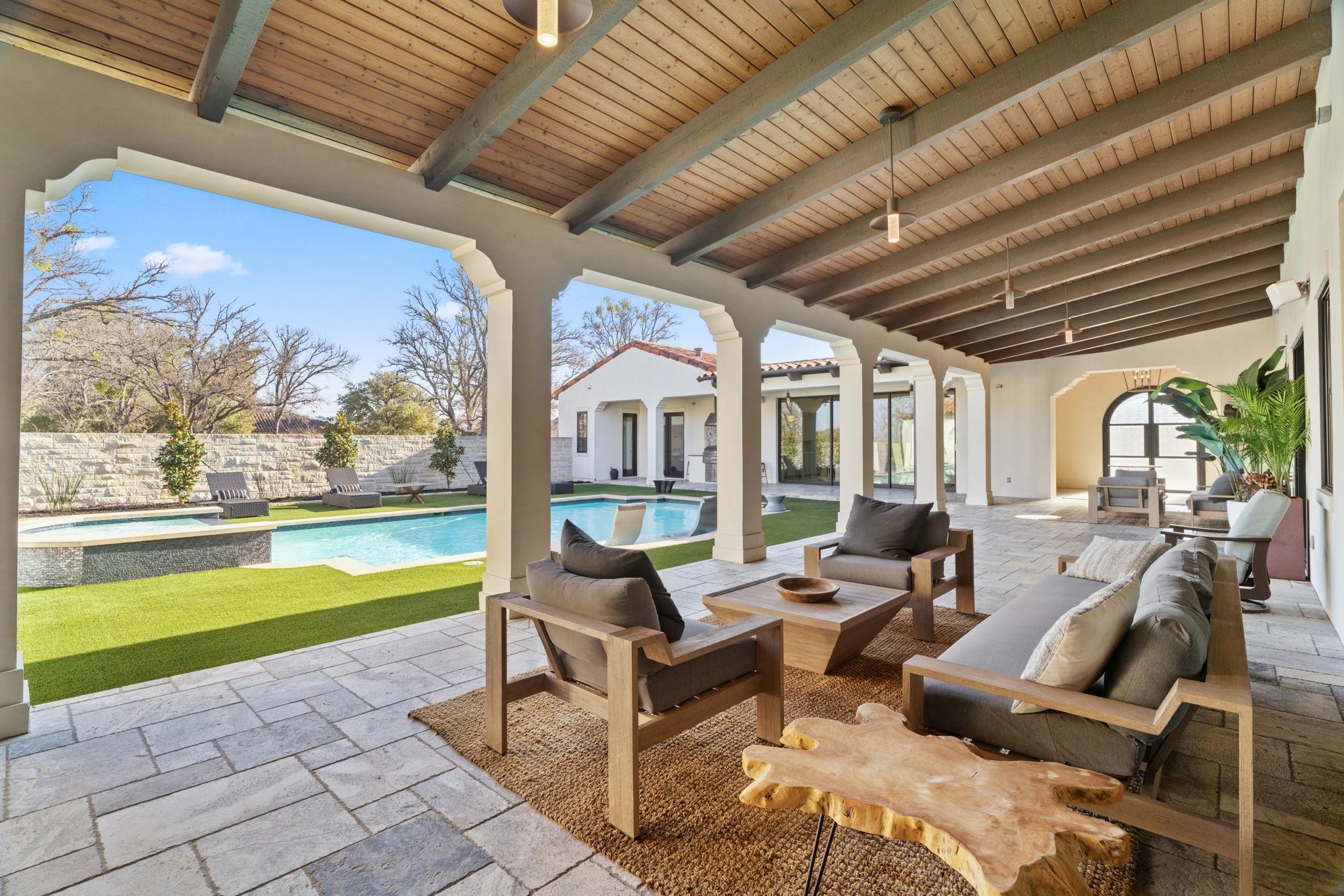 451 La Serena Loop
