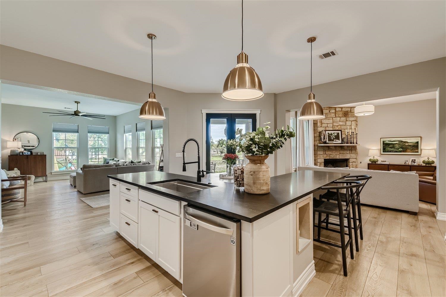 113 Vista View Trail