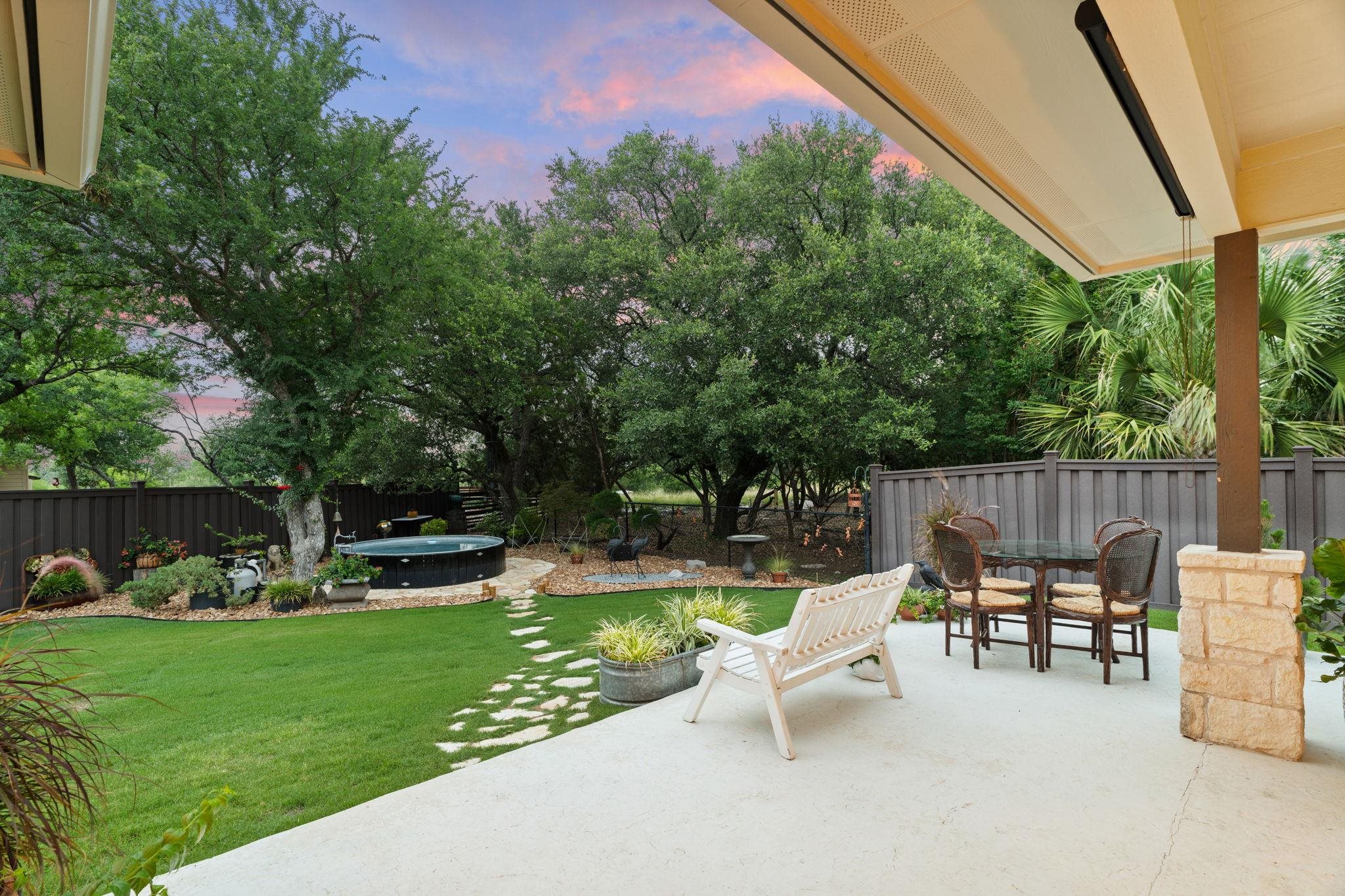 813 Lacey Oak Circle