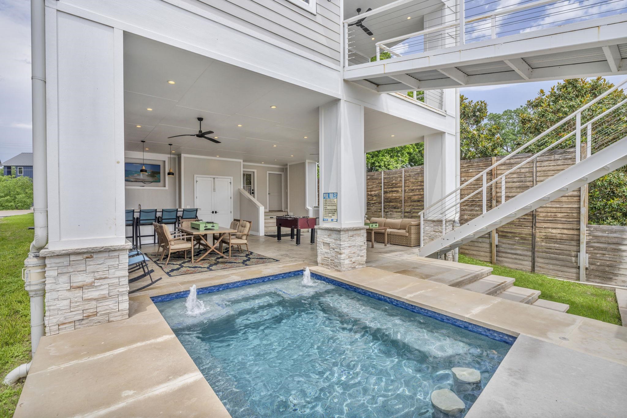127 Cypress Shores Ln