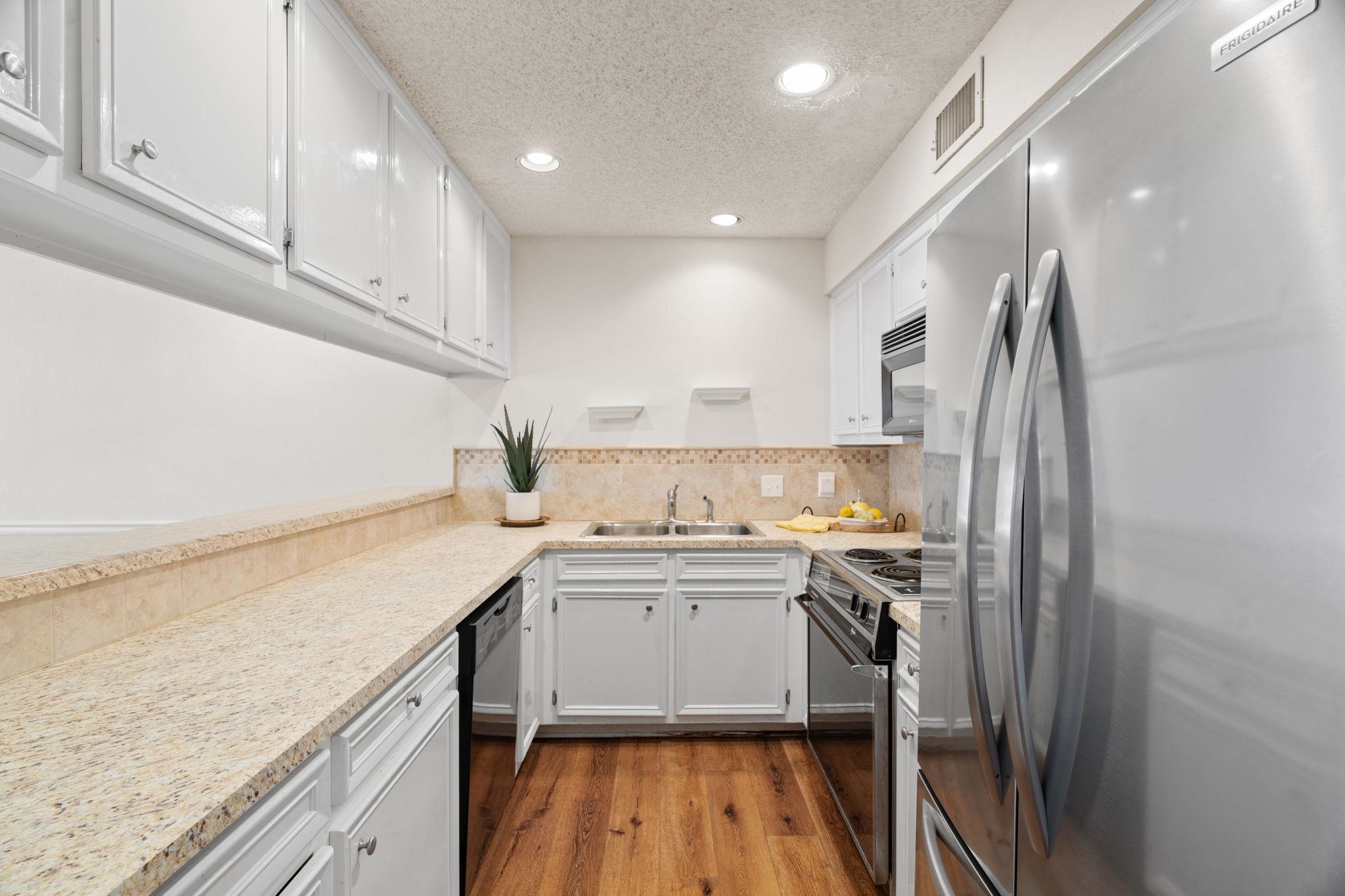 501 Highlands Blvd. #16