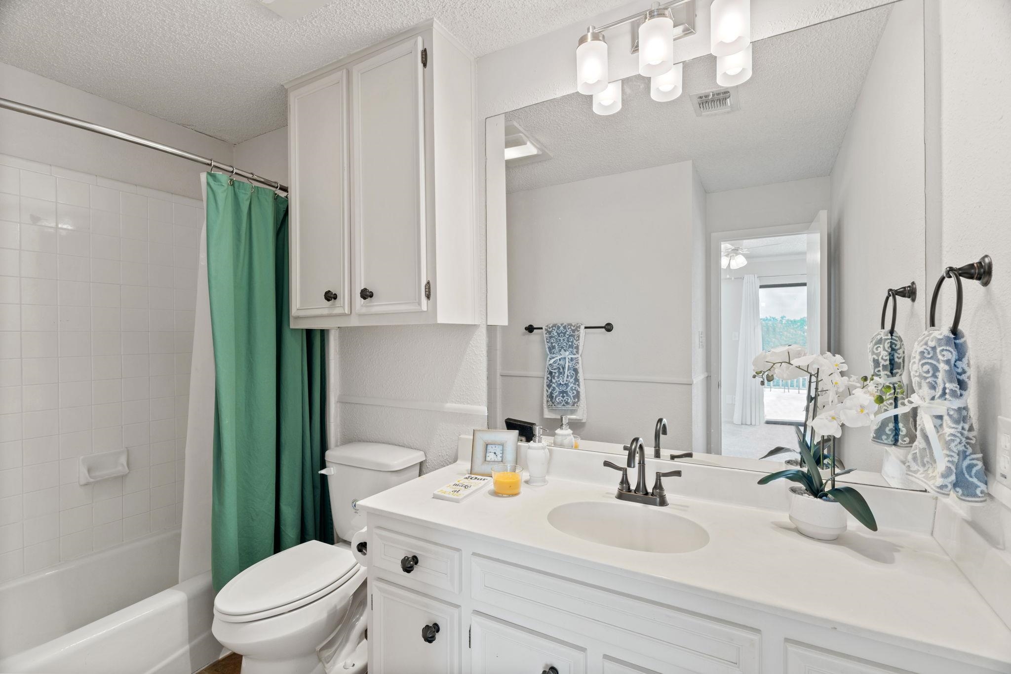 501 Highlands Blvd. #16