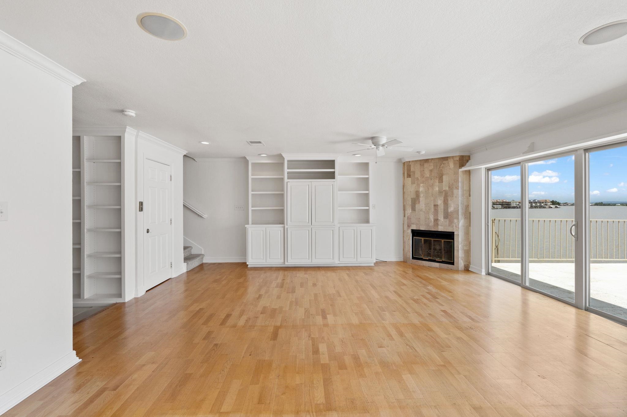 625 North Boulevard