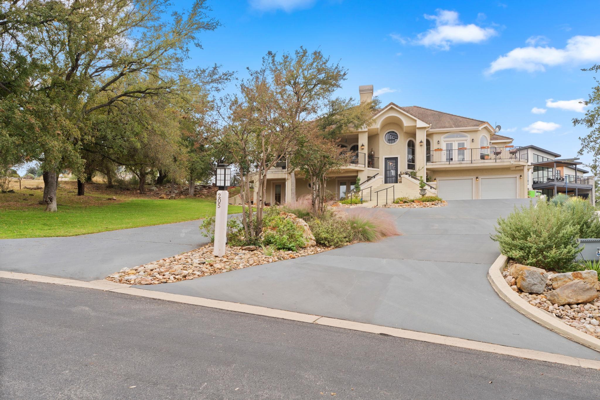 205 Kites Court