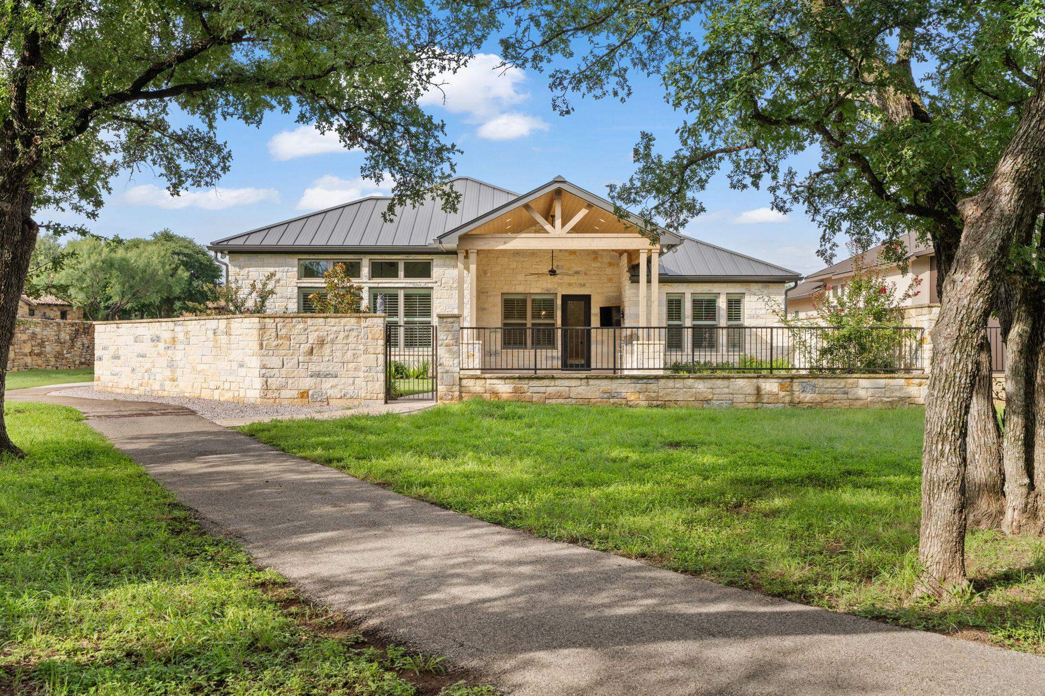 106 Lampasas Court