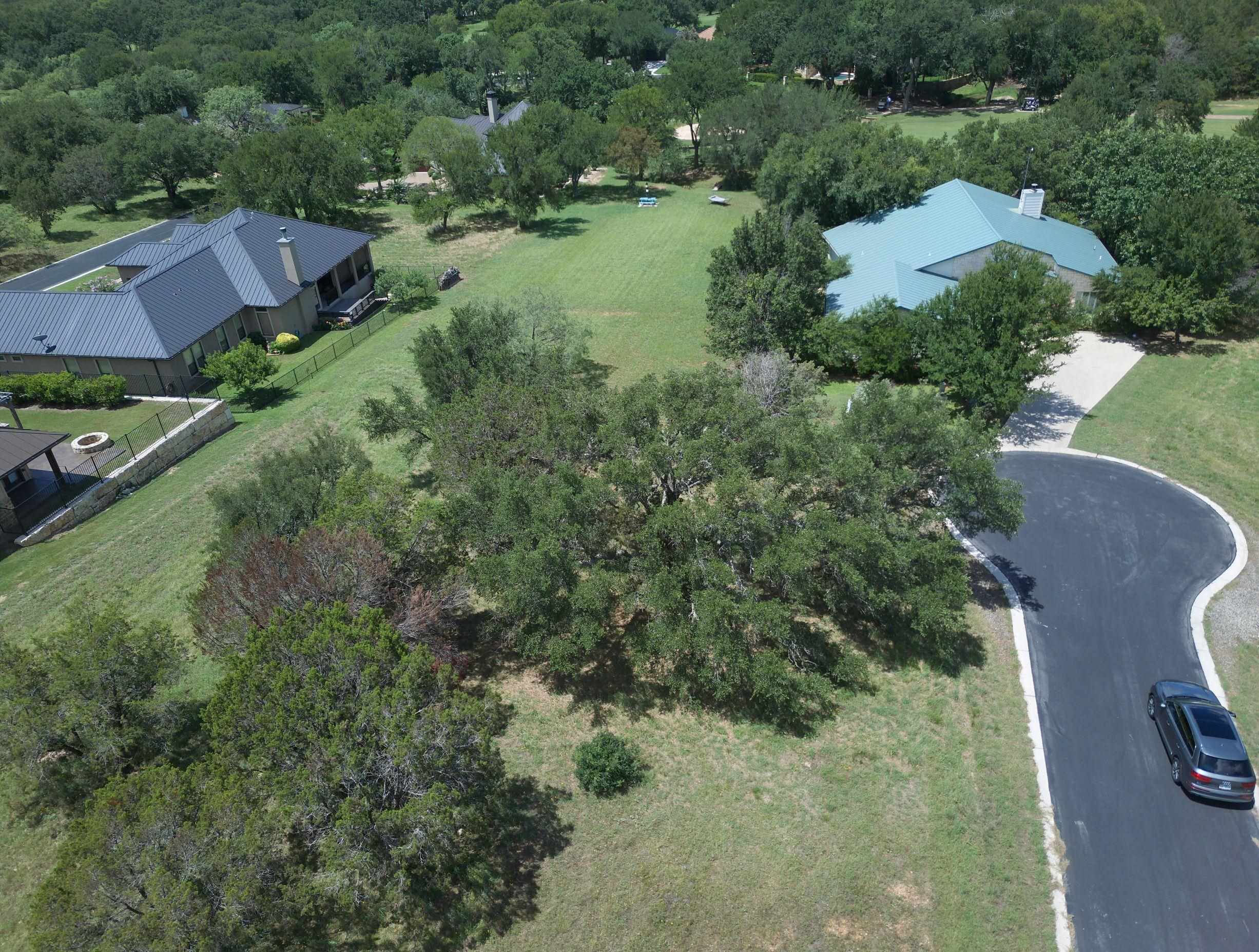 LT W2054 Emerald Way Street