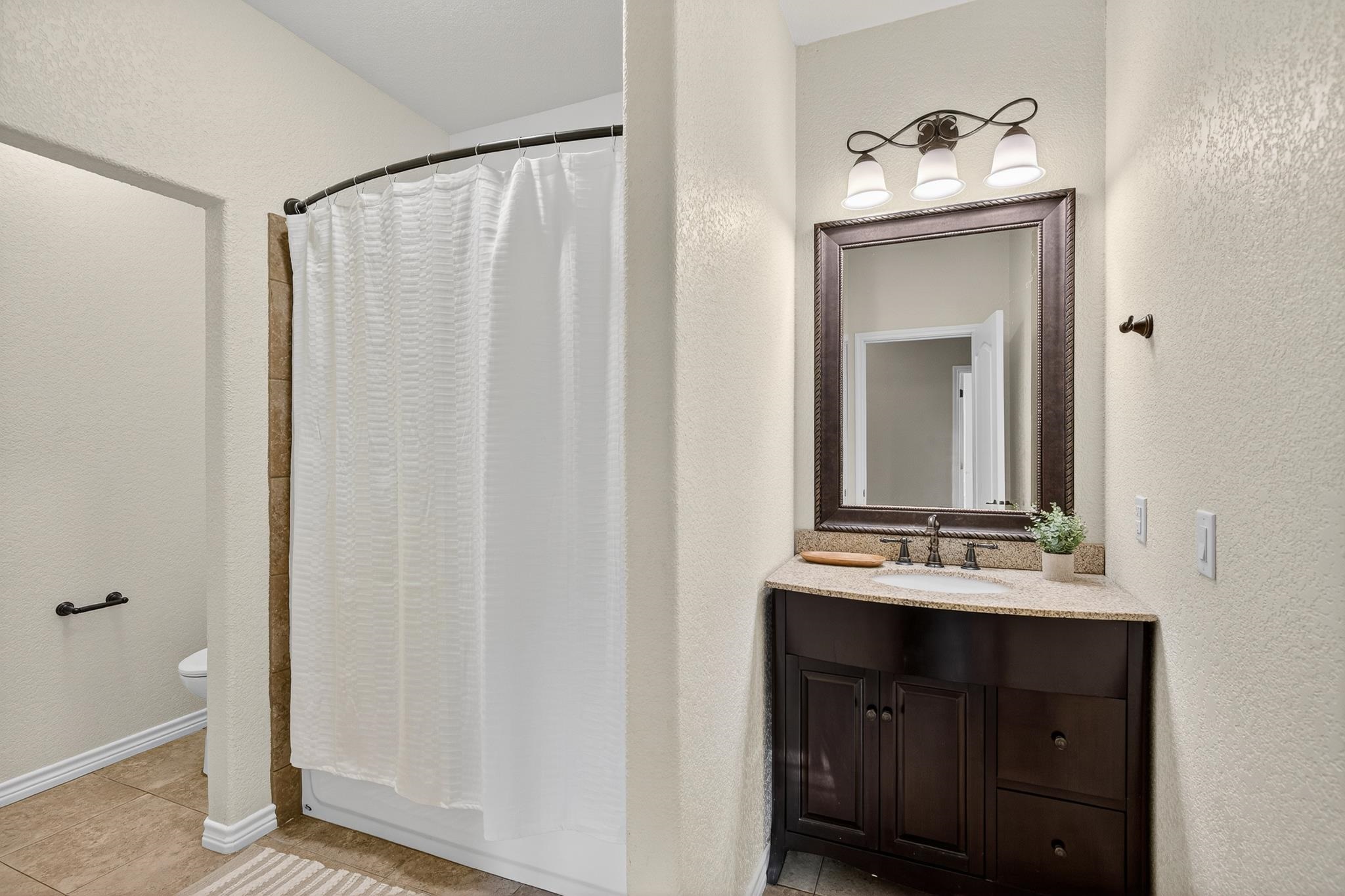 237 Meadowlakes Drive