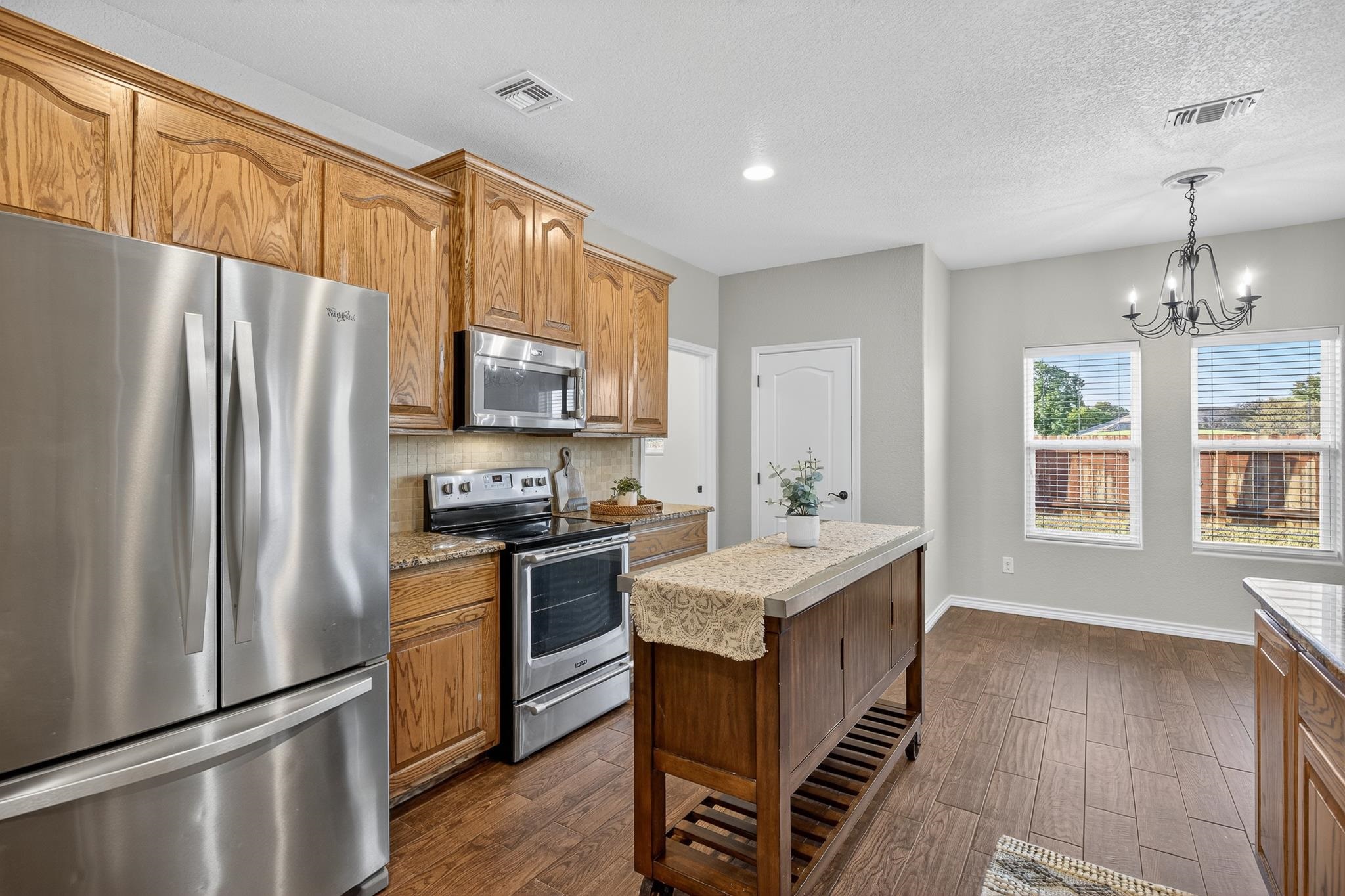 237 Meadowlakes Drive