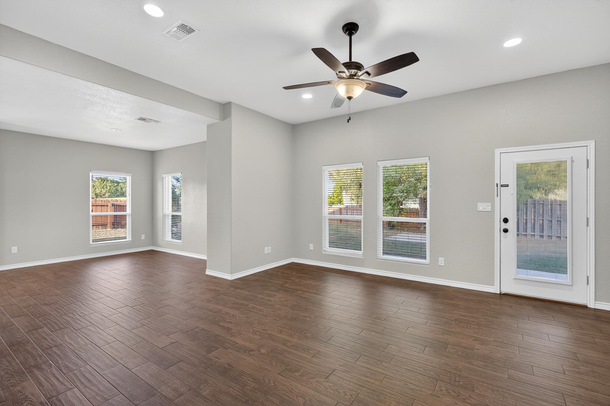 237 Meadowlakes Drive