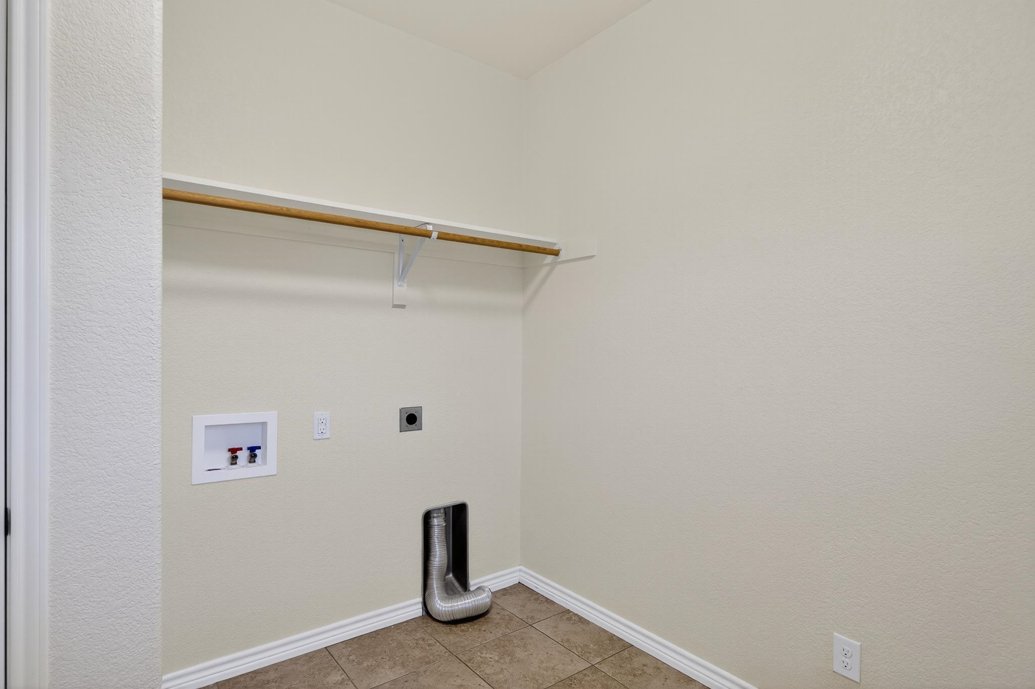 237 Meadowlakes Drive