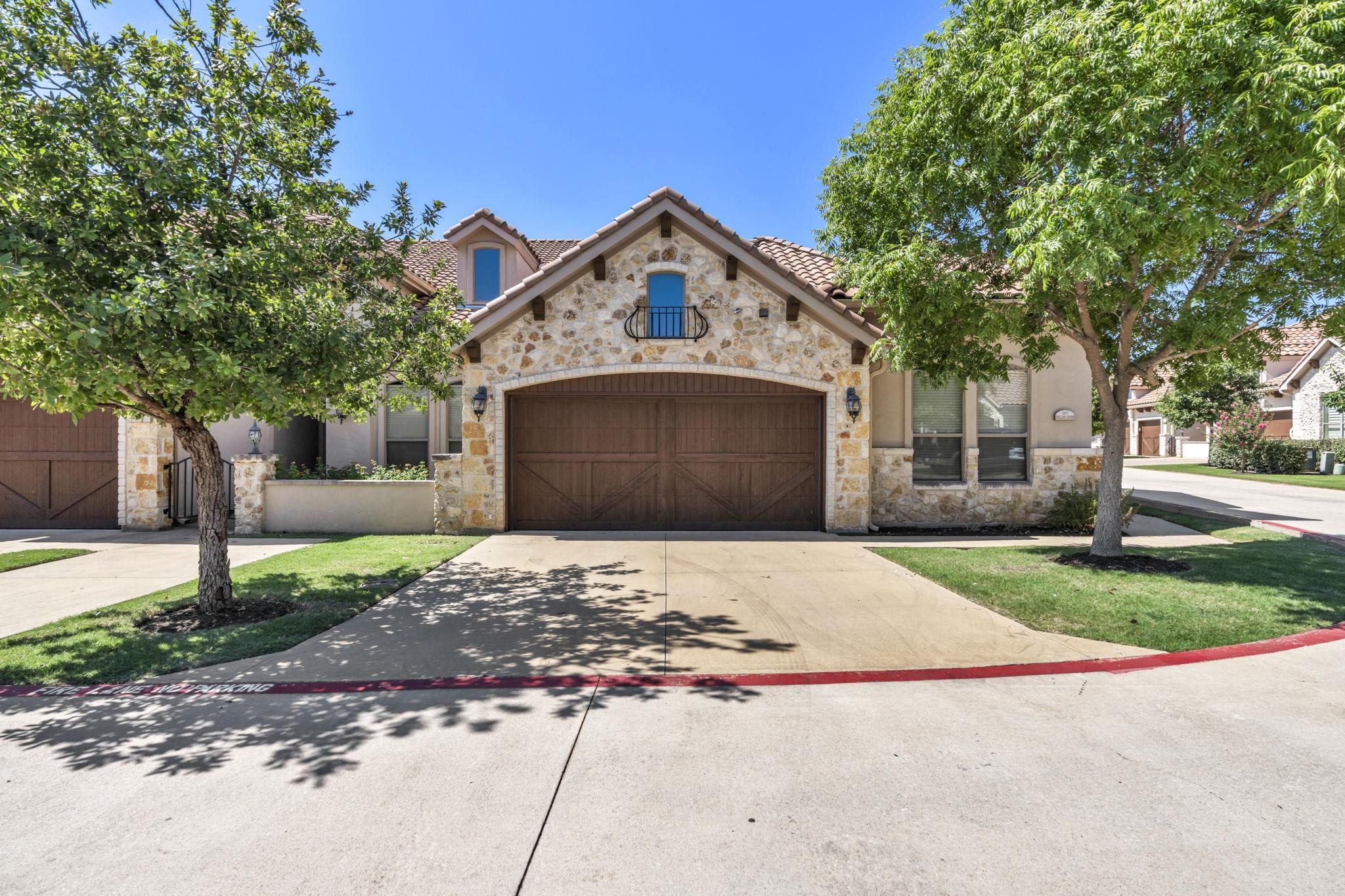 307 Enclave Circle