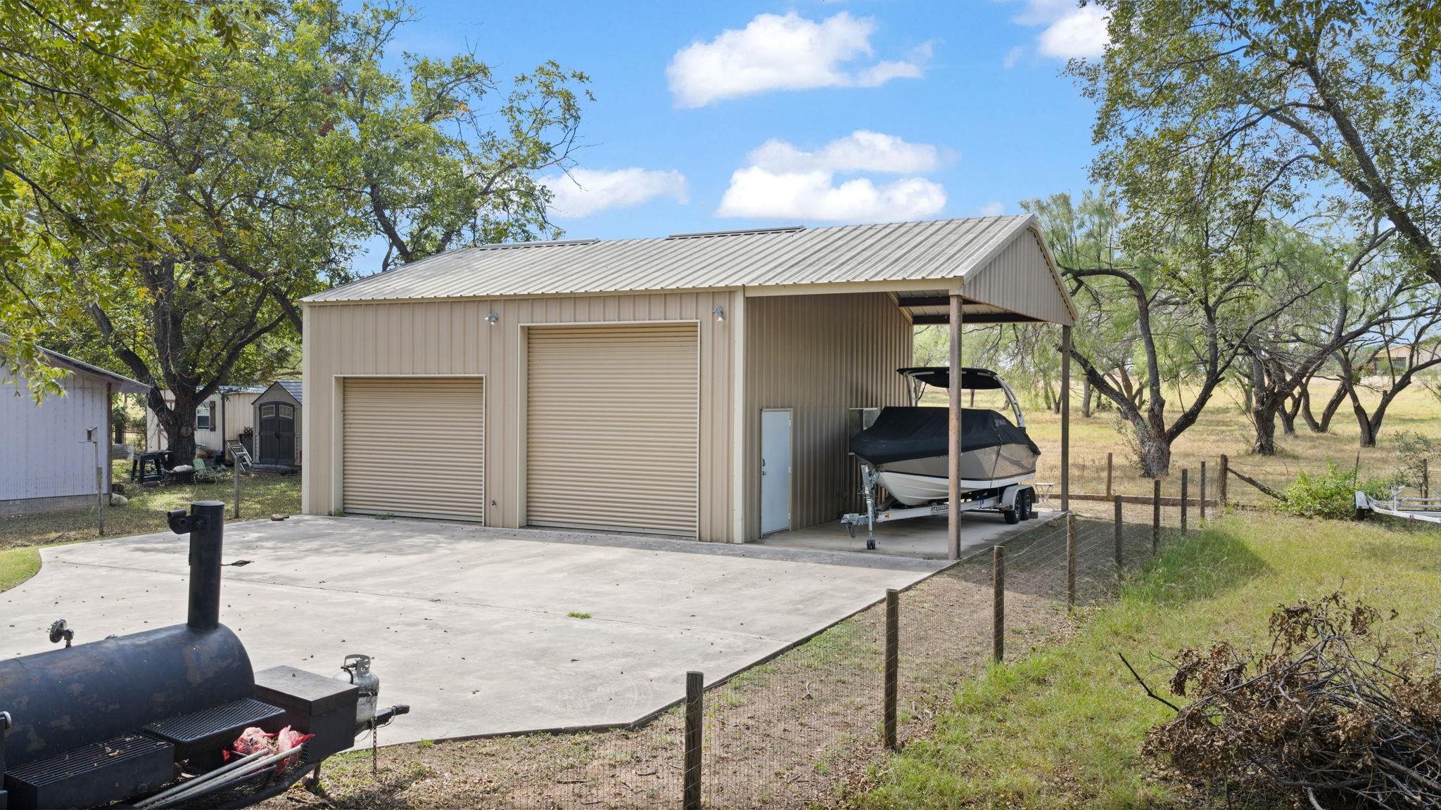 2530 Williams Lakeshore