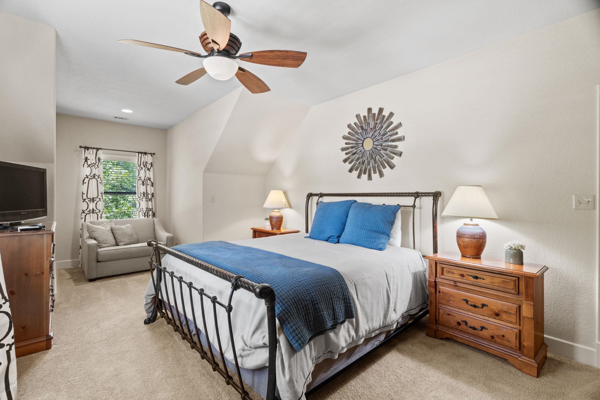 2530 Williams Lakeshore