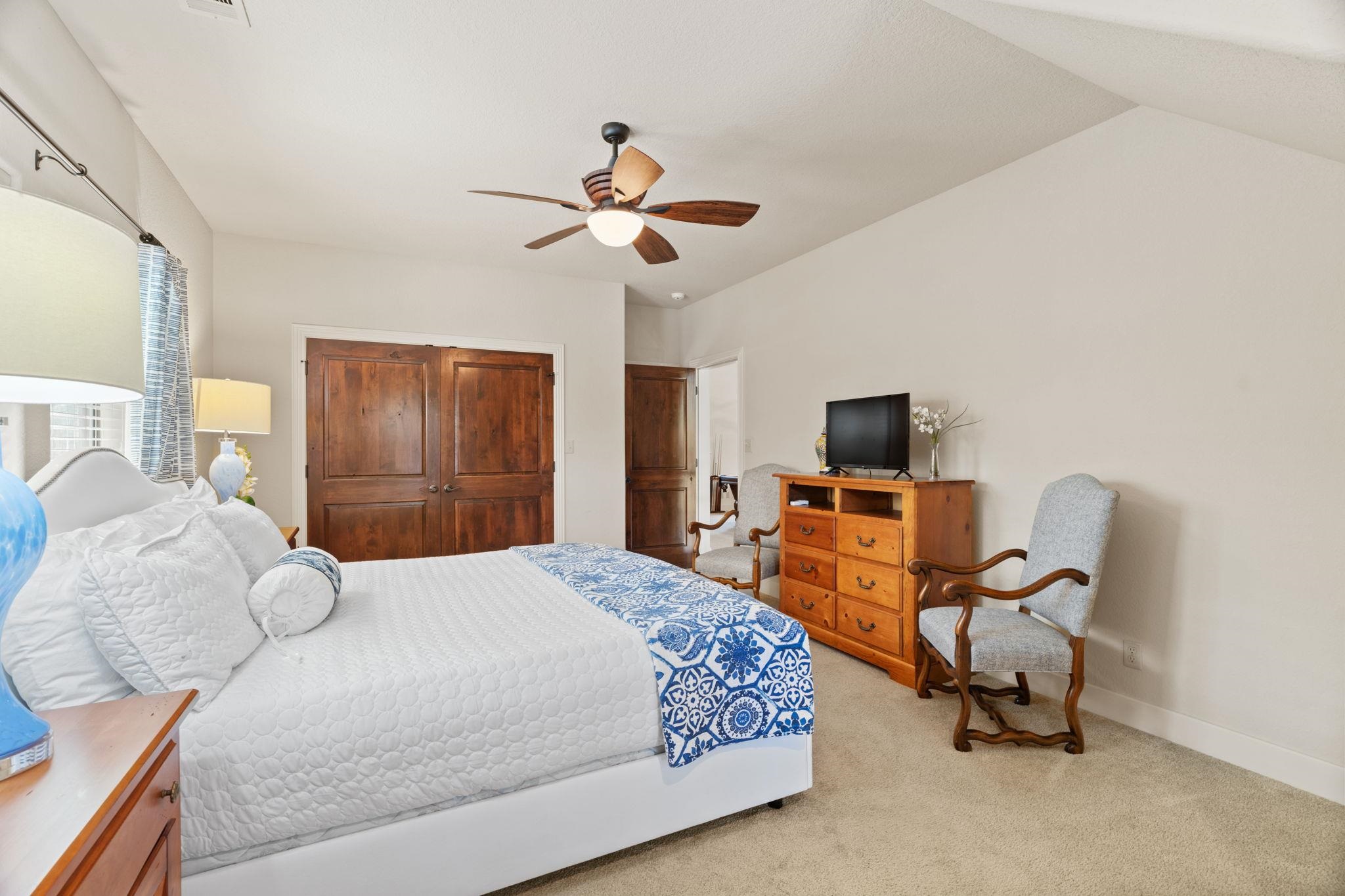 2530 Williams Lakeshore