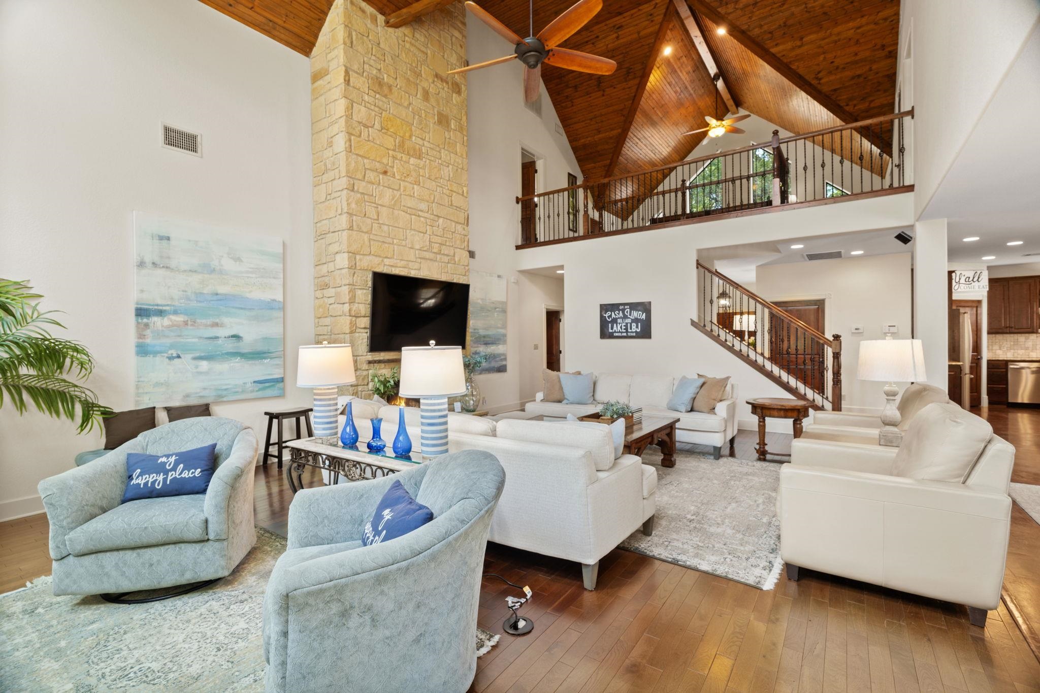 2530 Williams Lakeshore