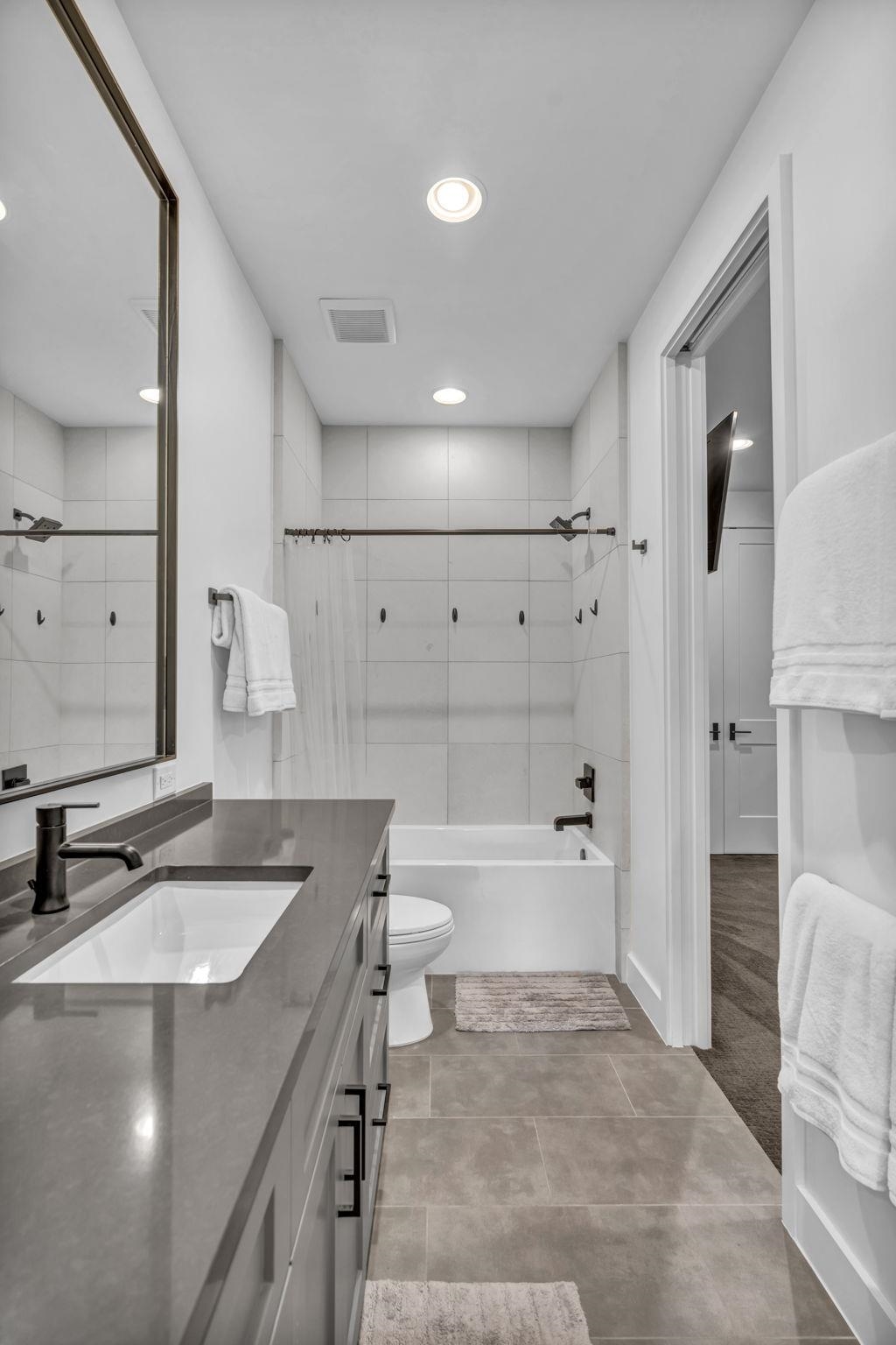 103 Cove East