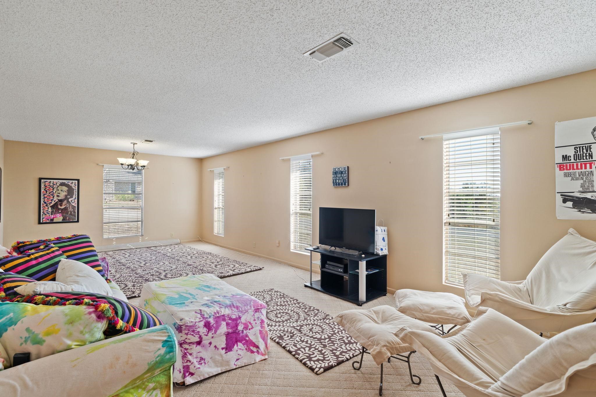 2510 Oak Trail