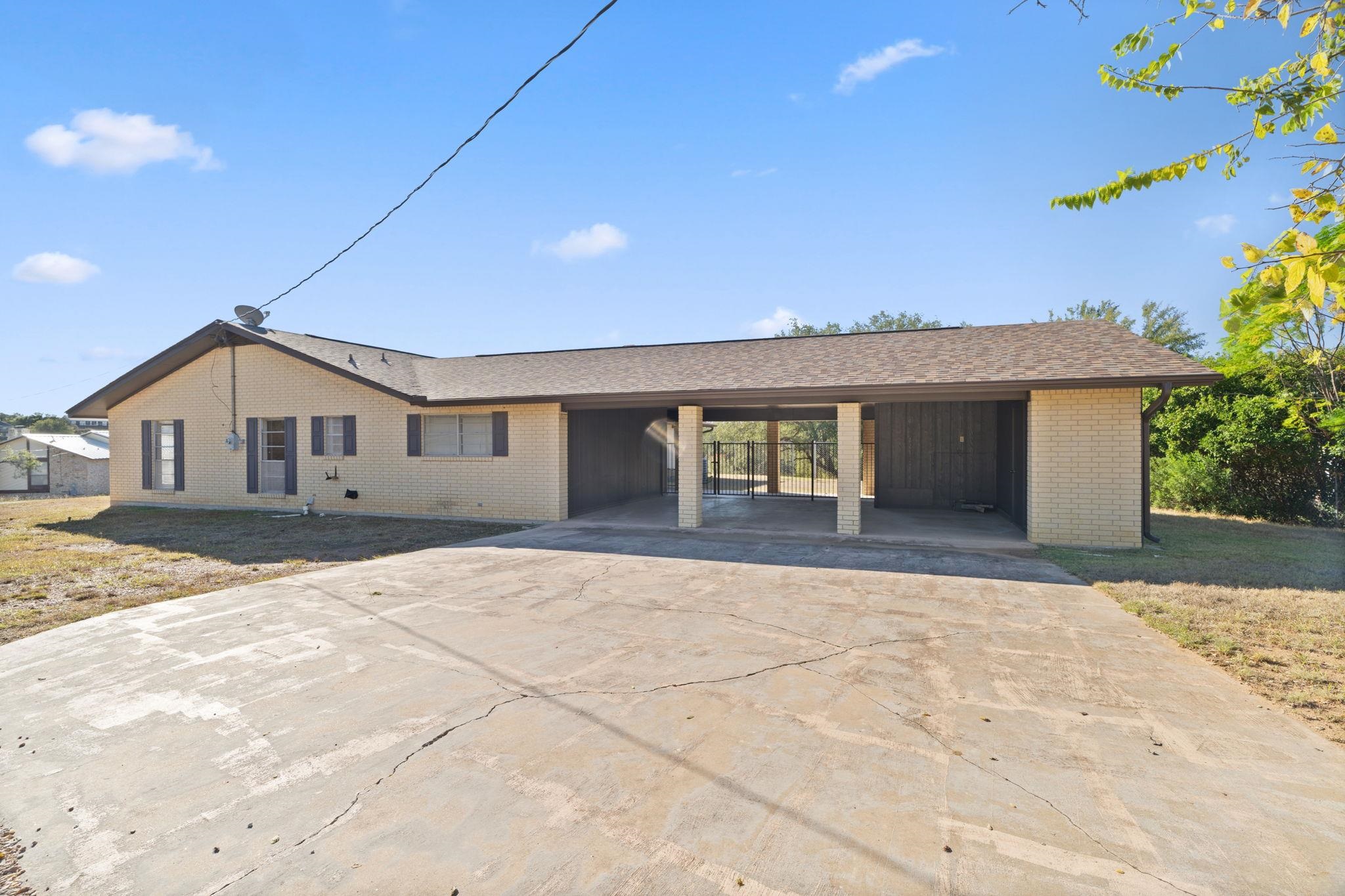 2510 Oak Trail