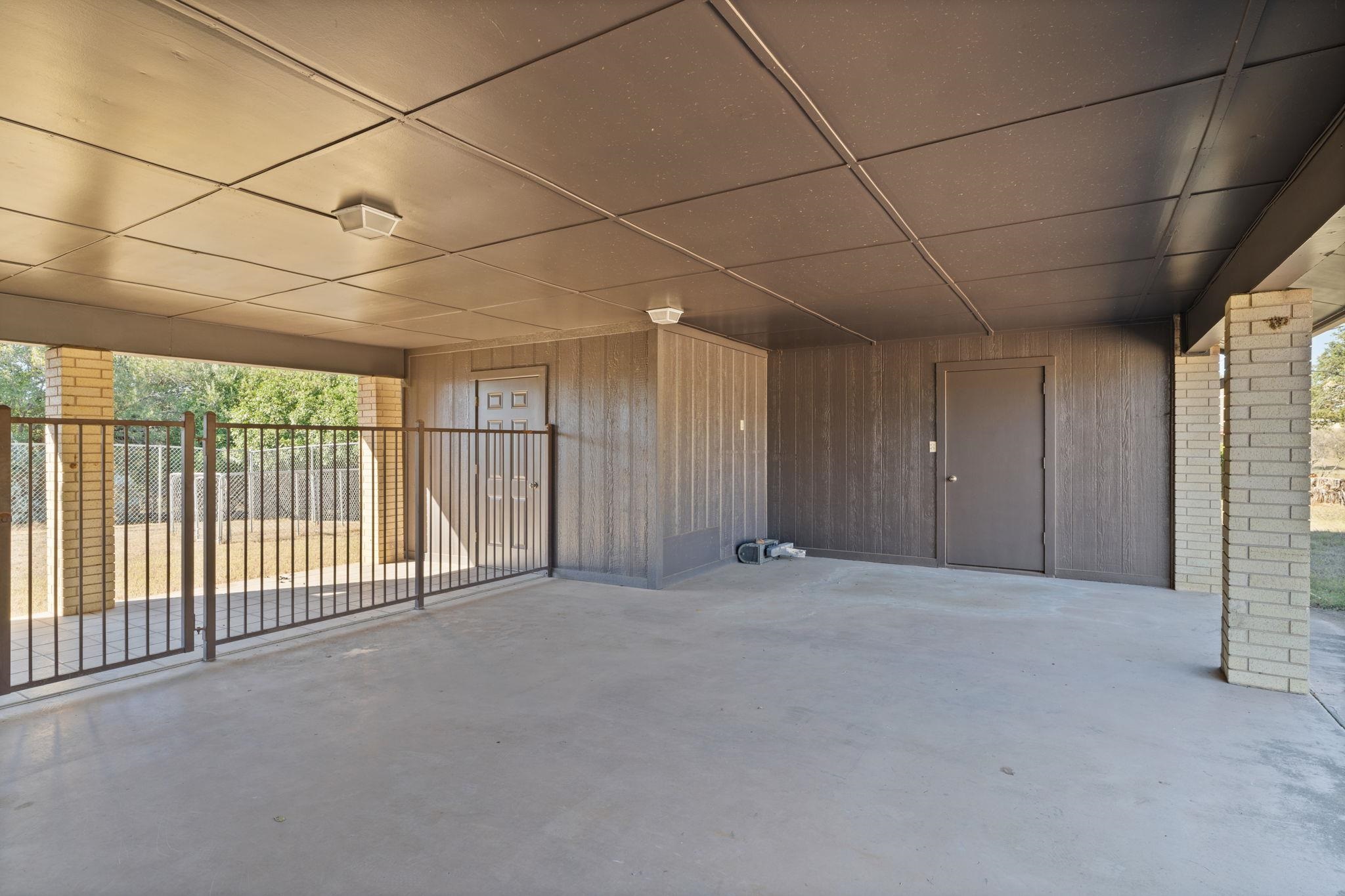 2510 Oak Trail