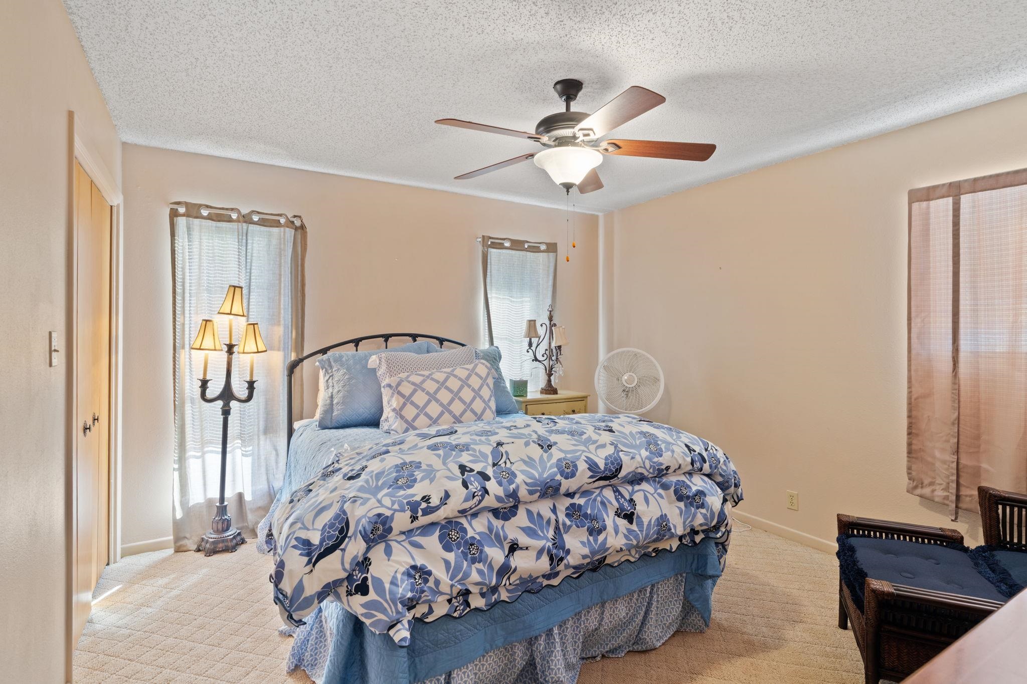 2510 Oak Trail