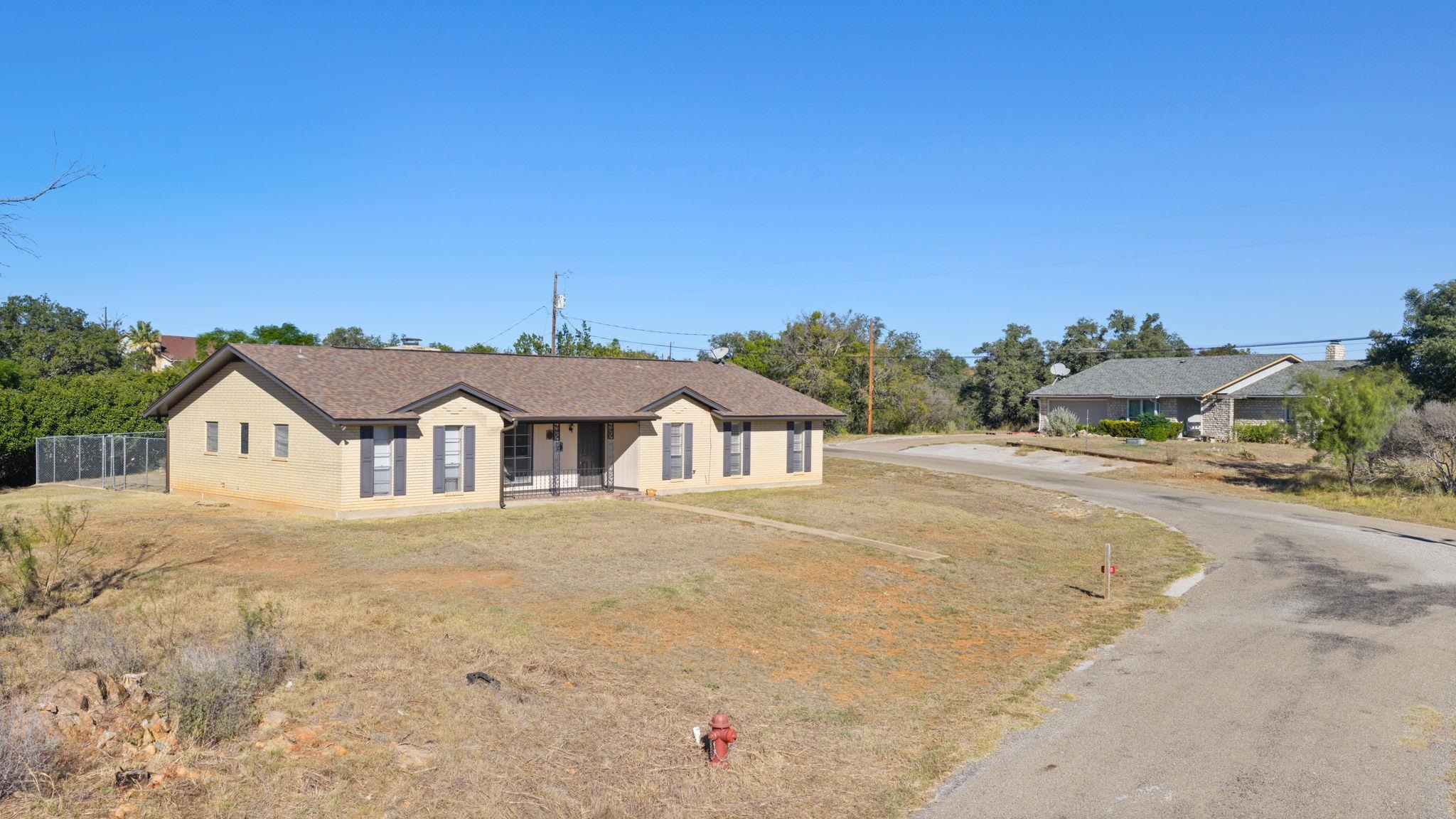 2510 Oak Trail