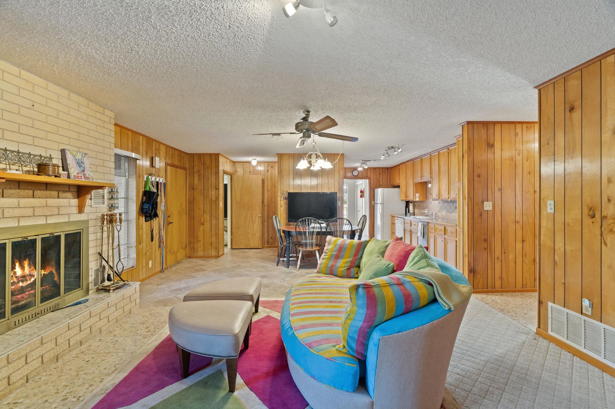 2510 Oak Trail