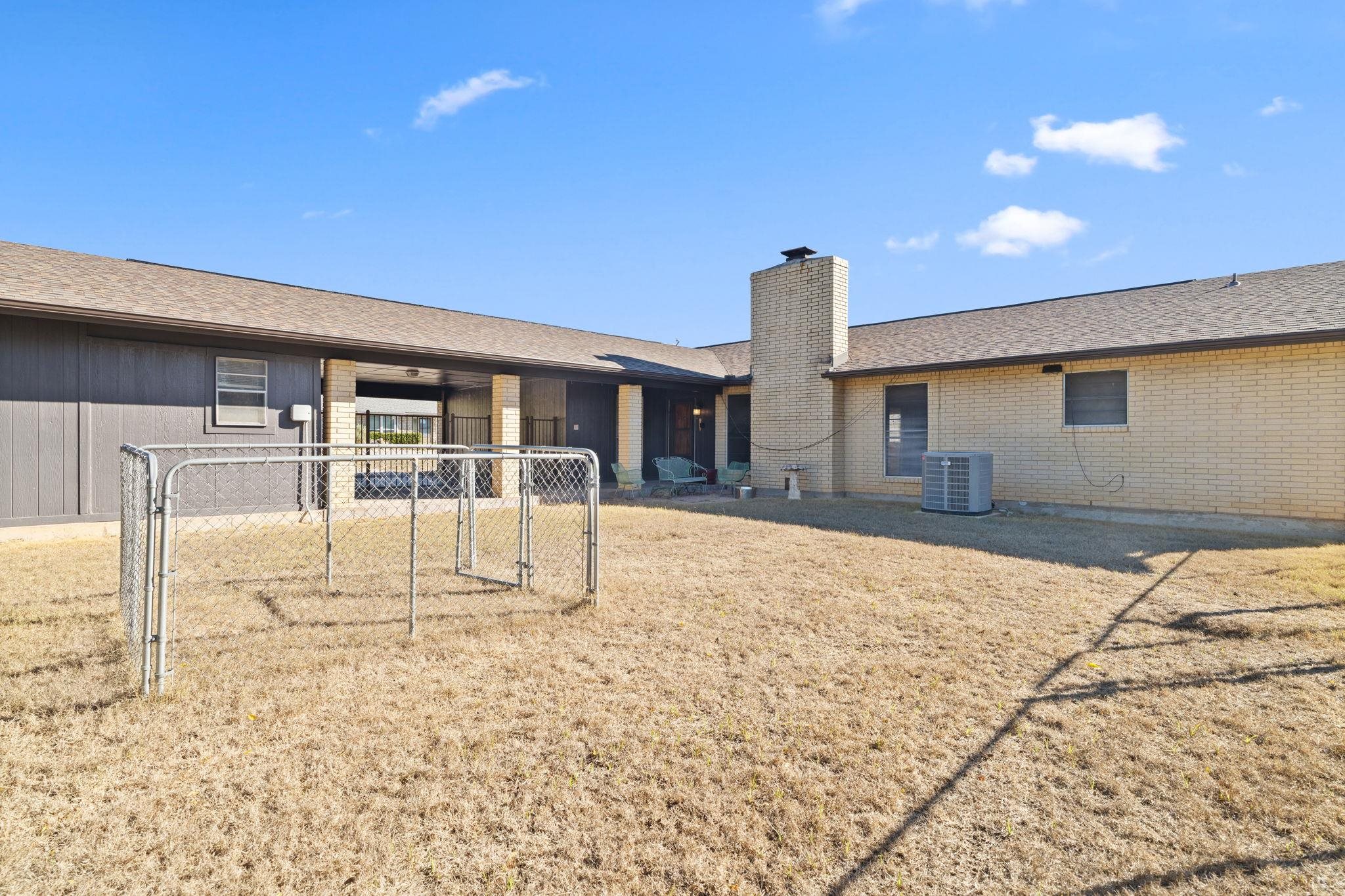 2510 Oak Trail