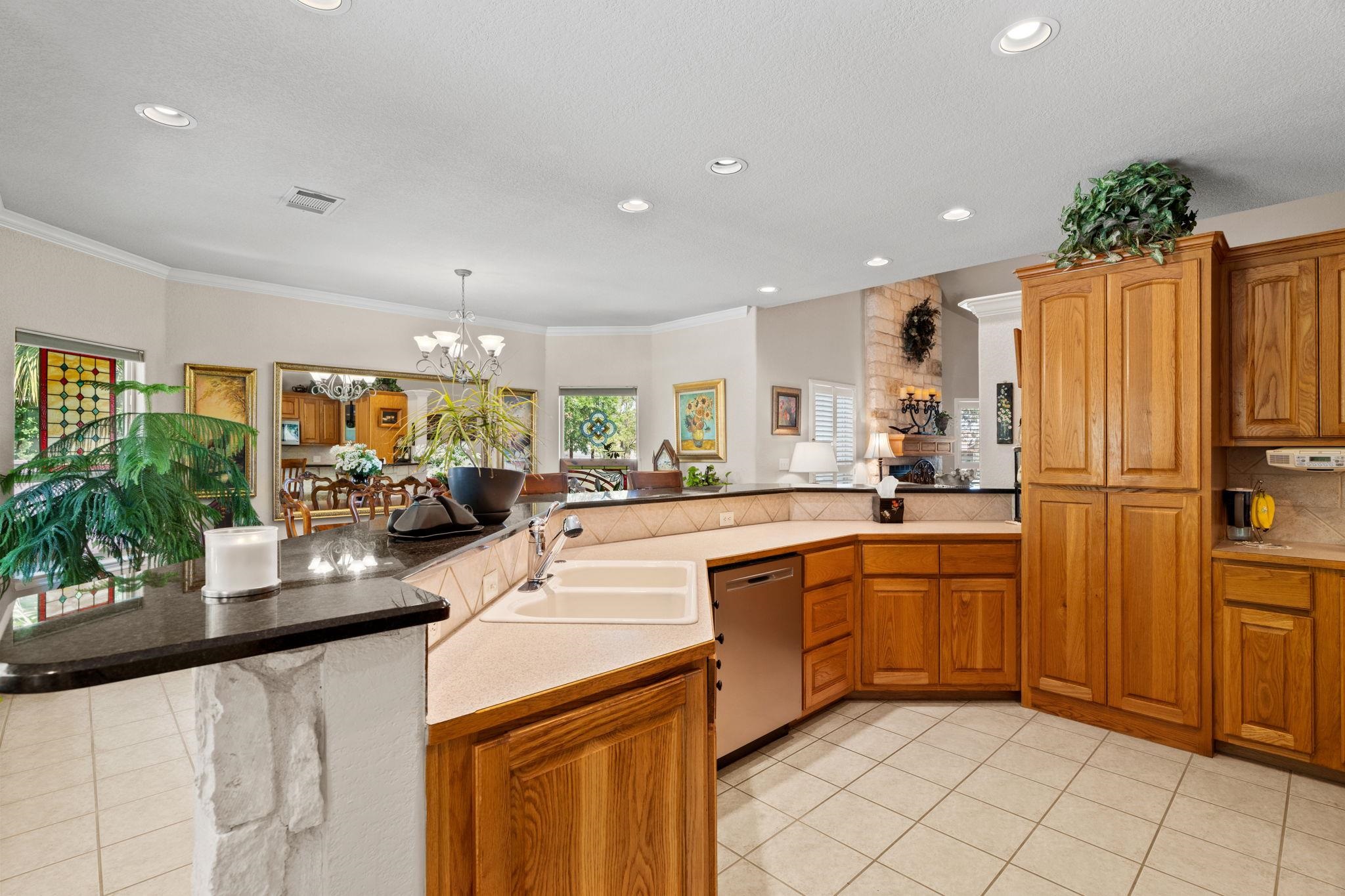 813 Lacey Oak Circle