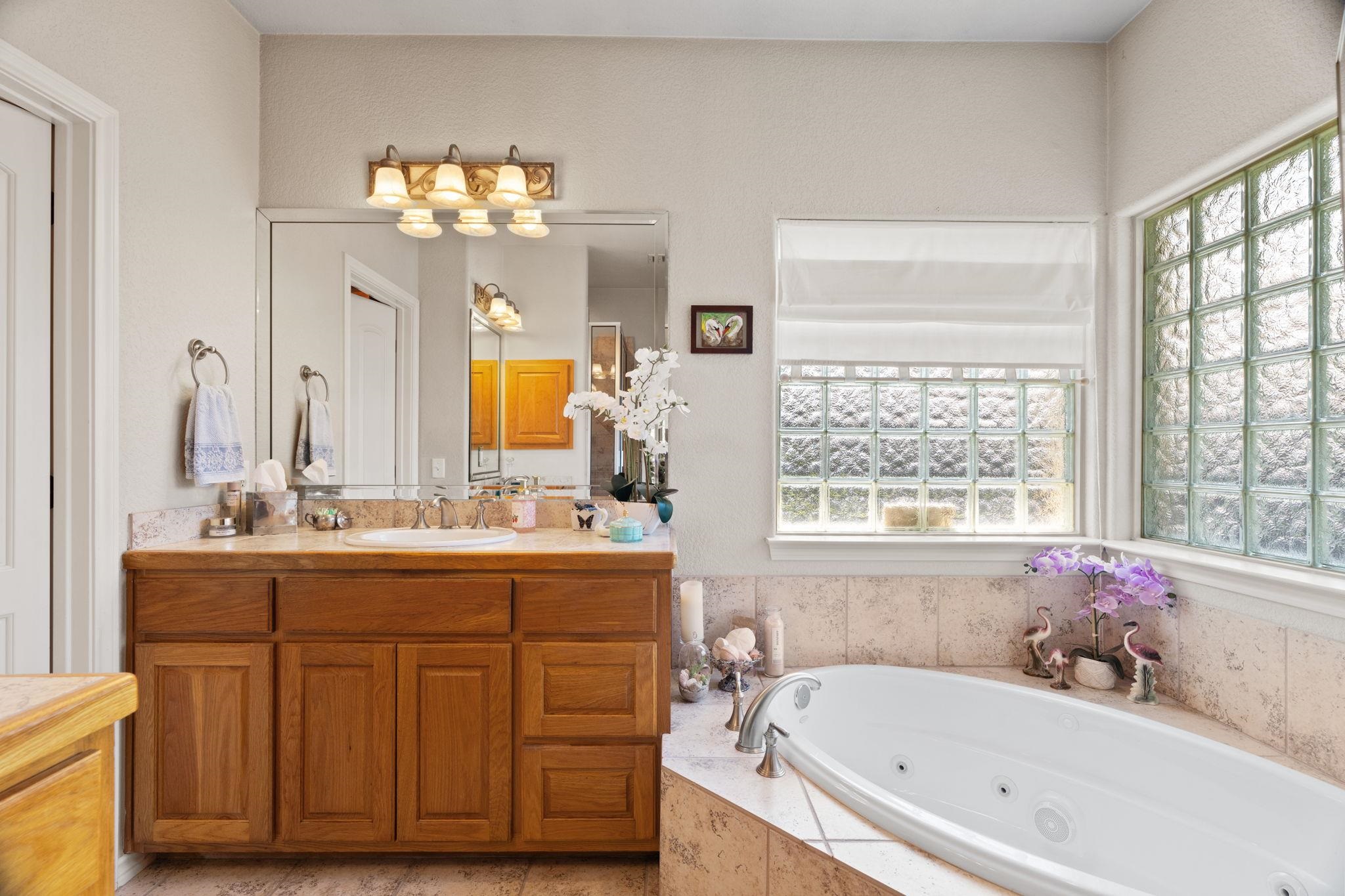 813 Lacey Oak Circle