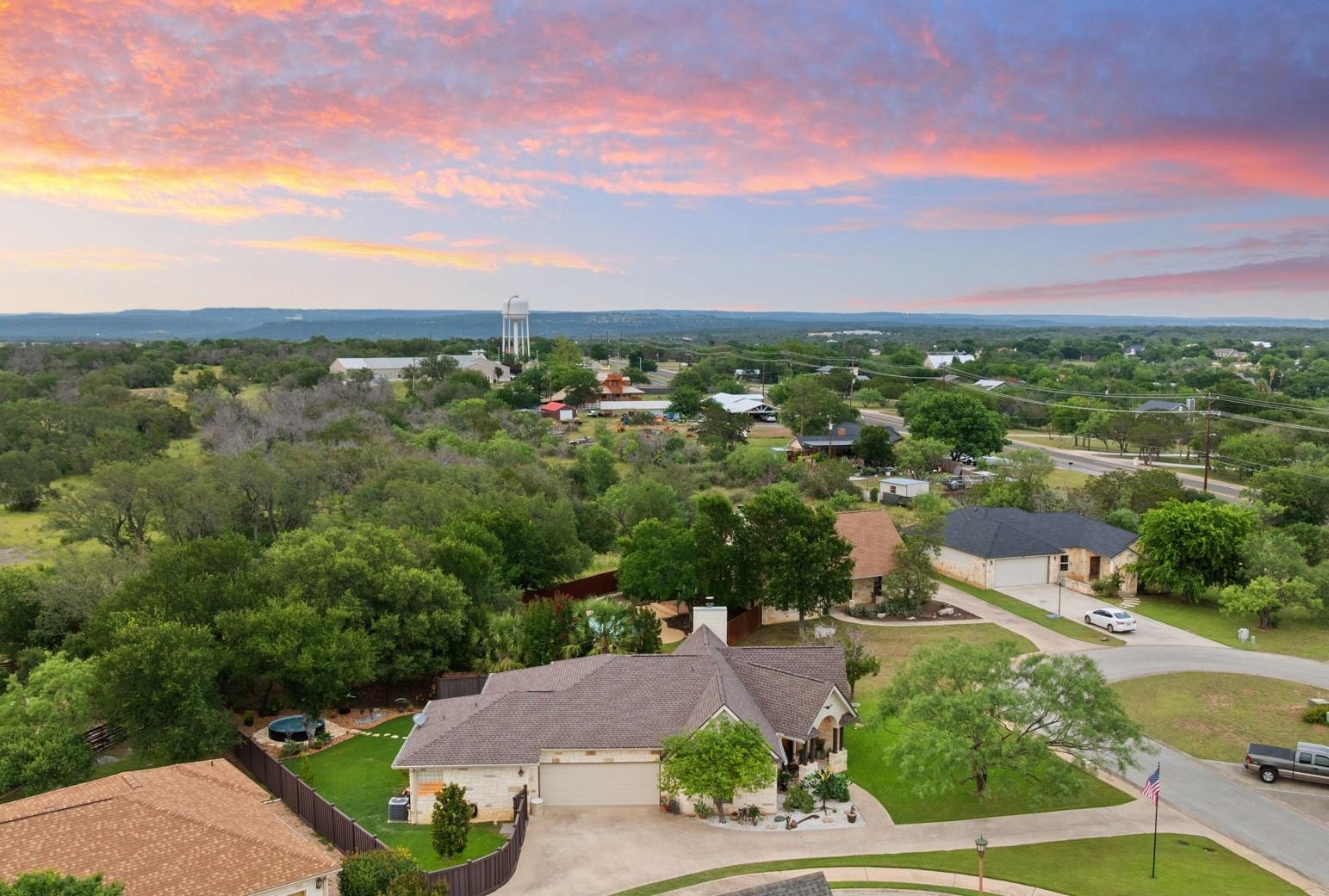 813 Lacey Oak Circle