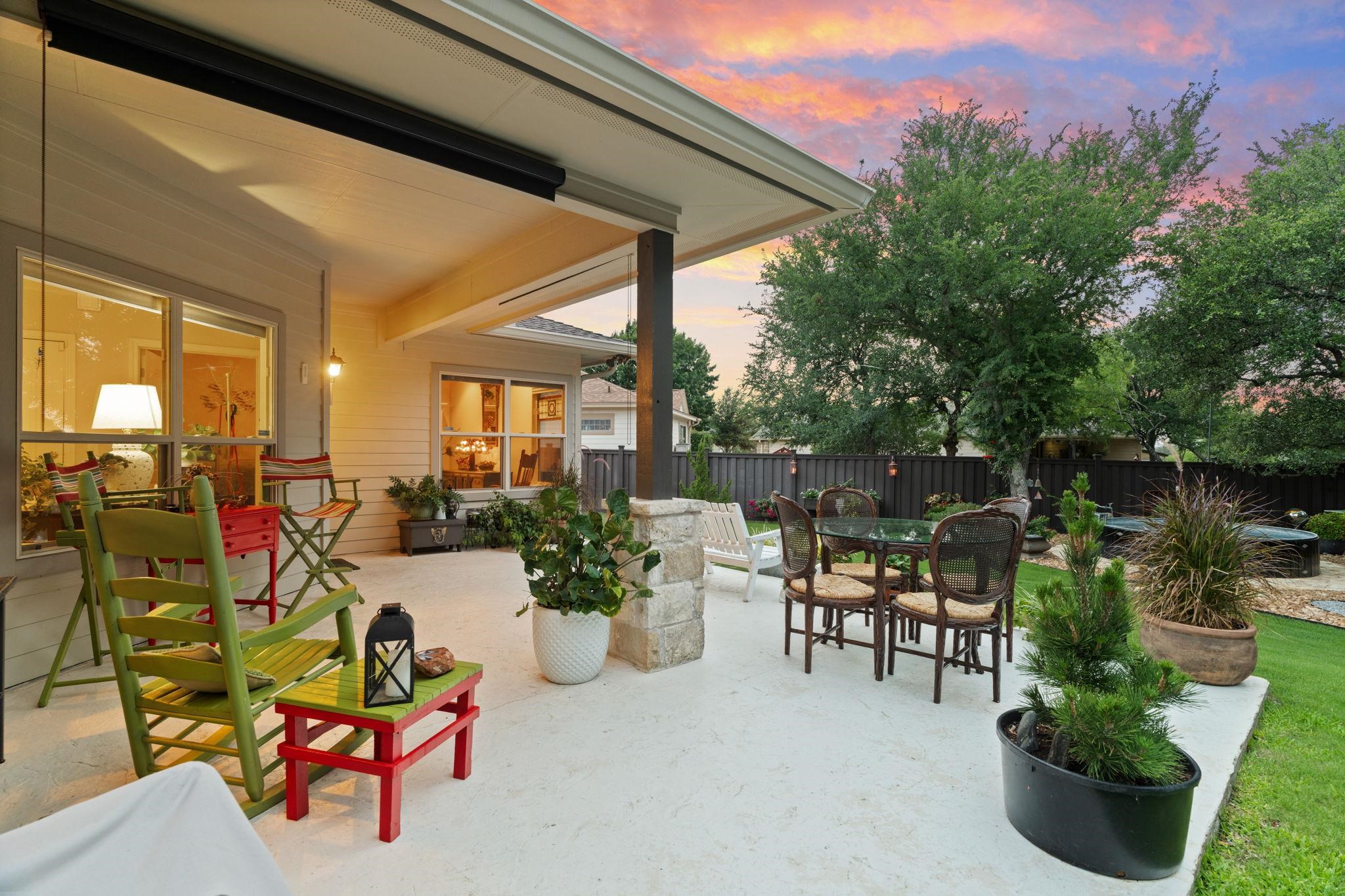 813 Lacey Oak Circle