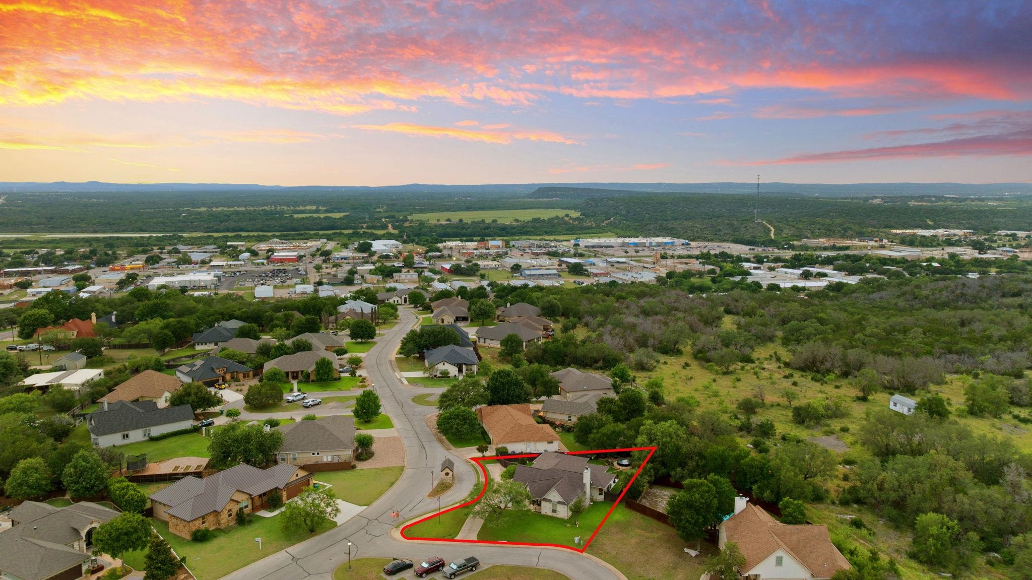 813 Lacey Oak Circle