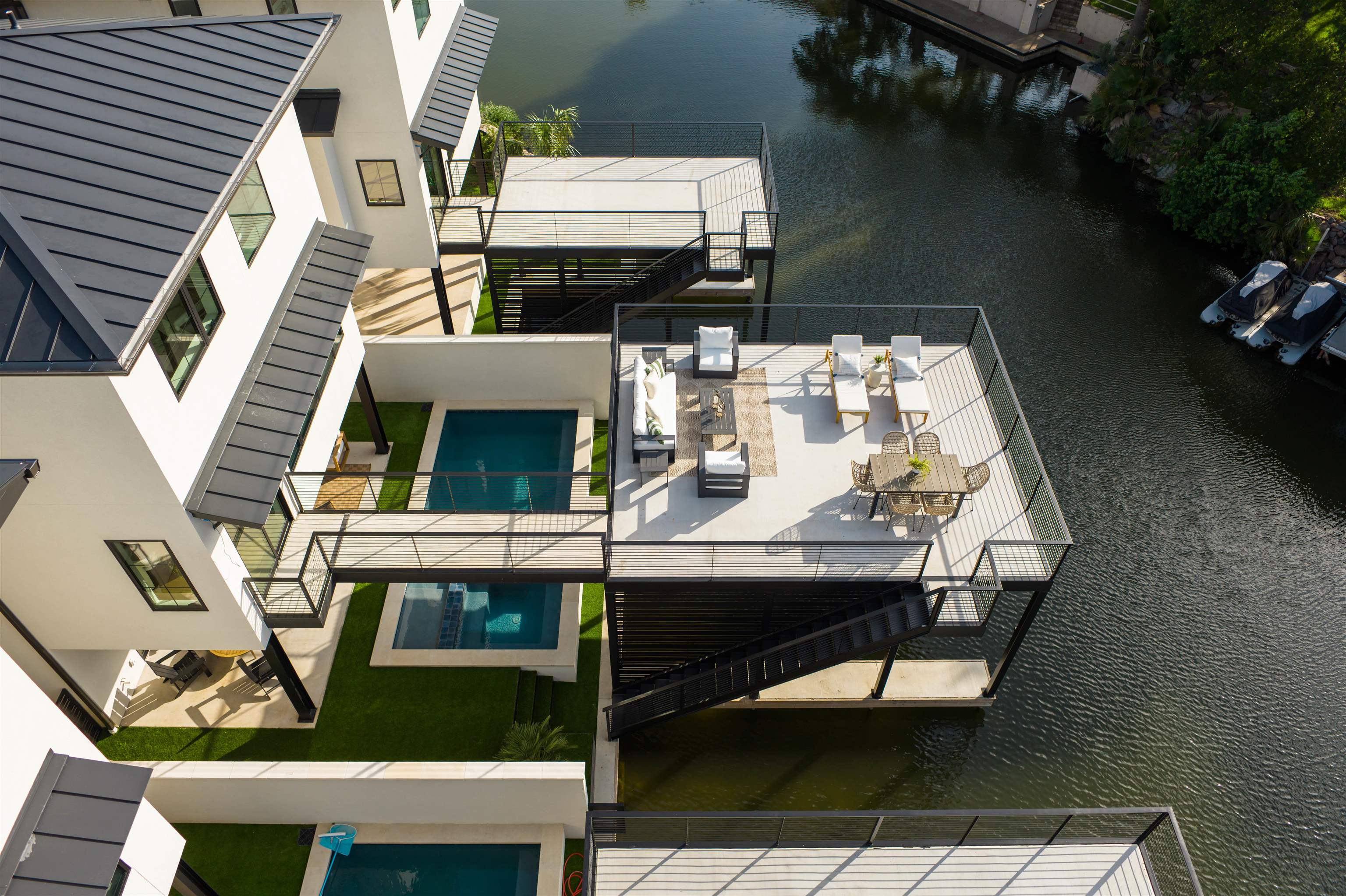 701-B Hi Circle North Drive