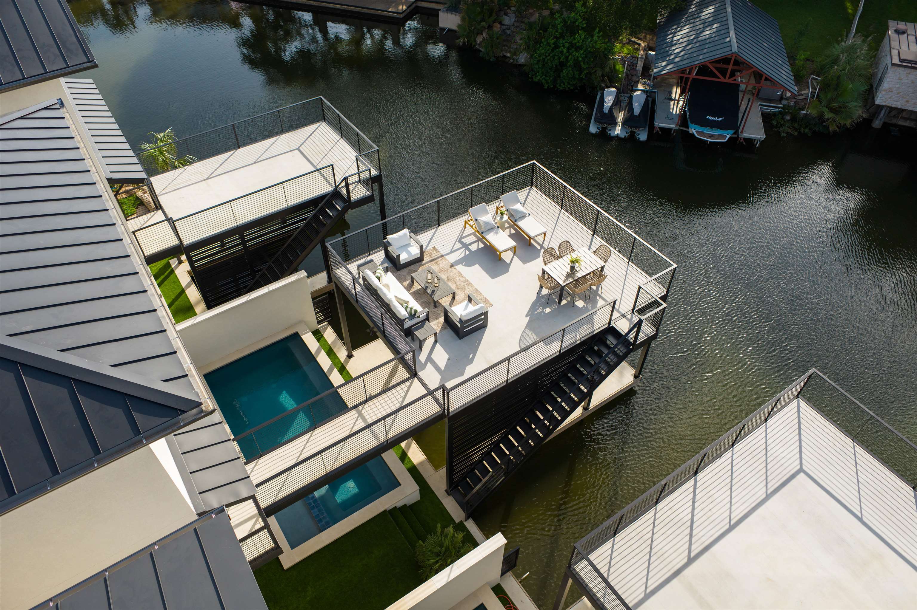 701-B Hi Circle North Drive