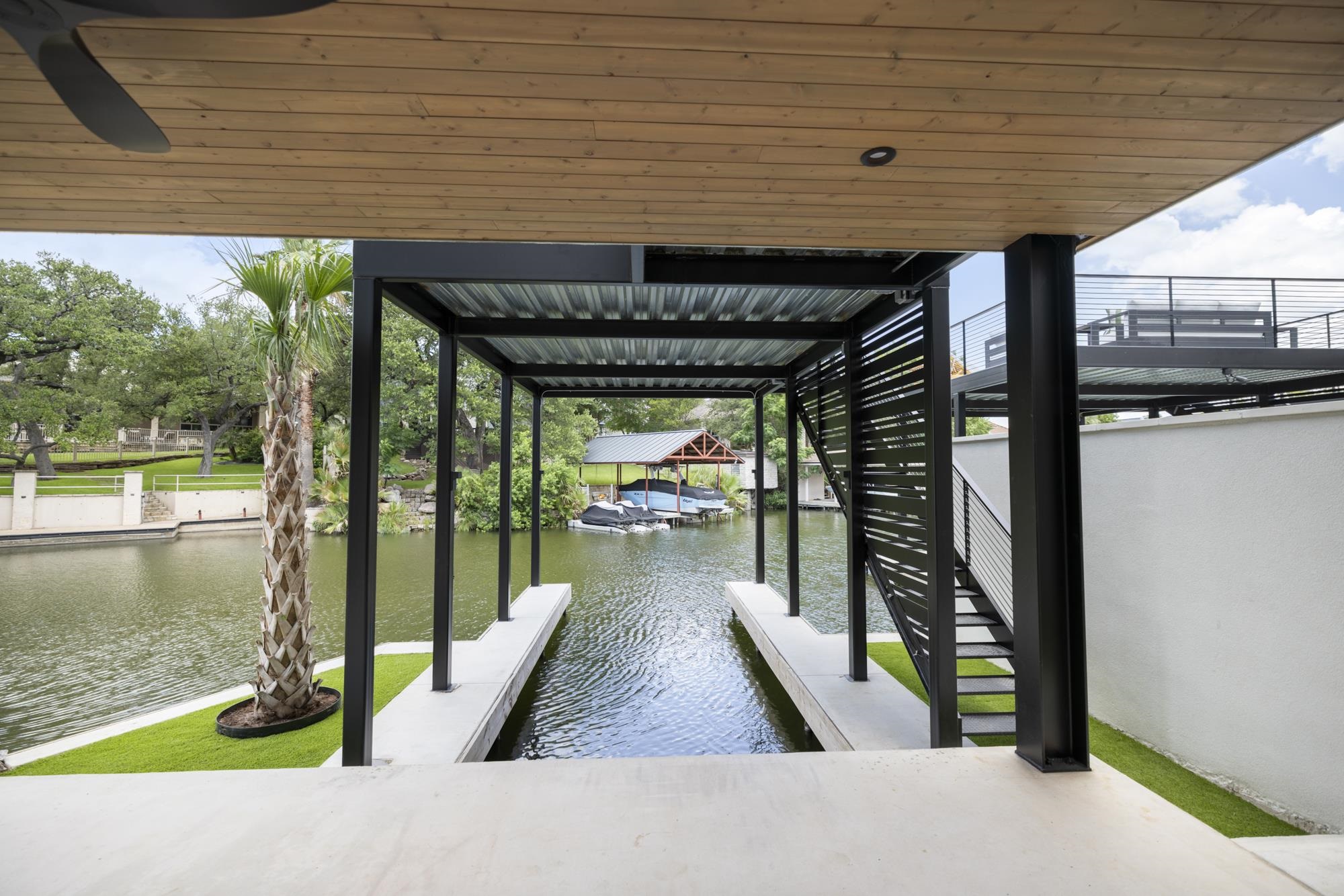 701-A Hi Circle North Drive