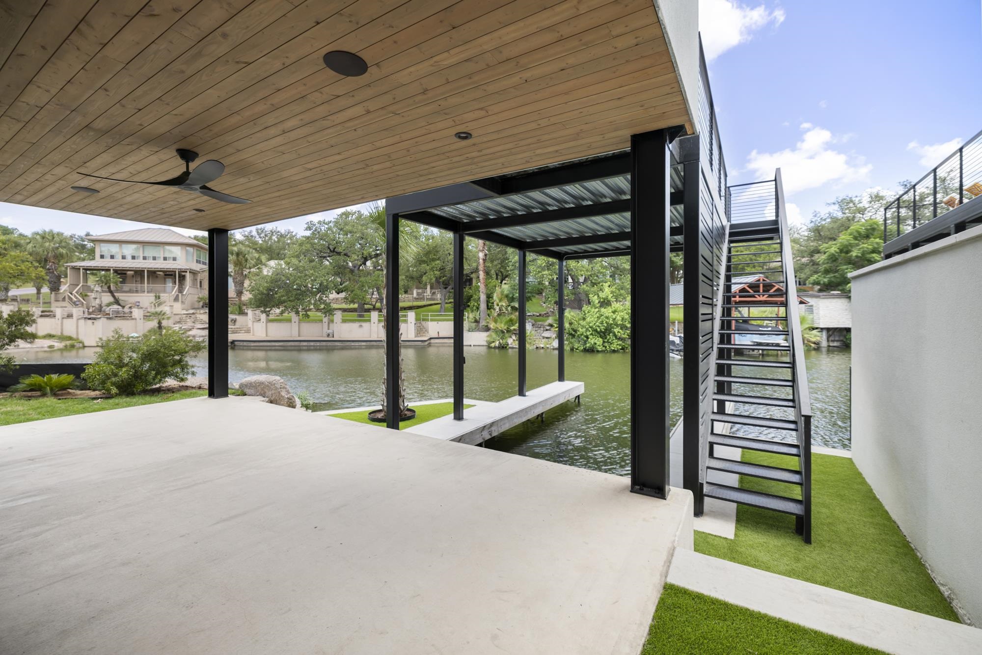 701-A Hi Circle North Drive