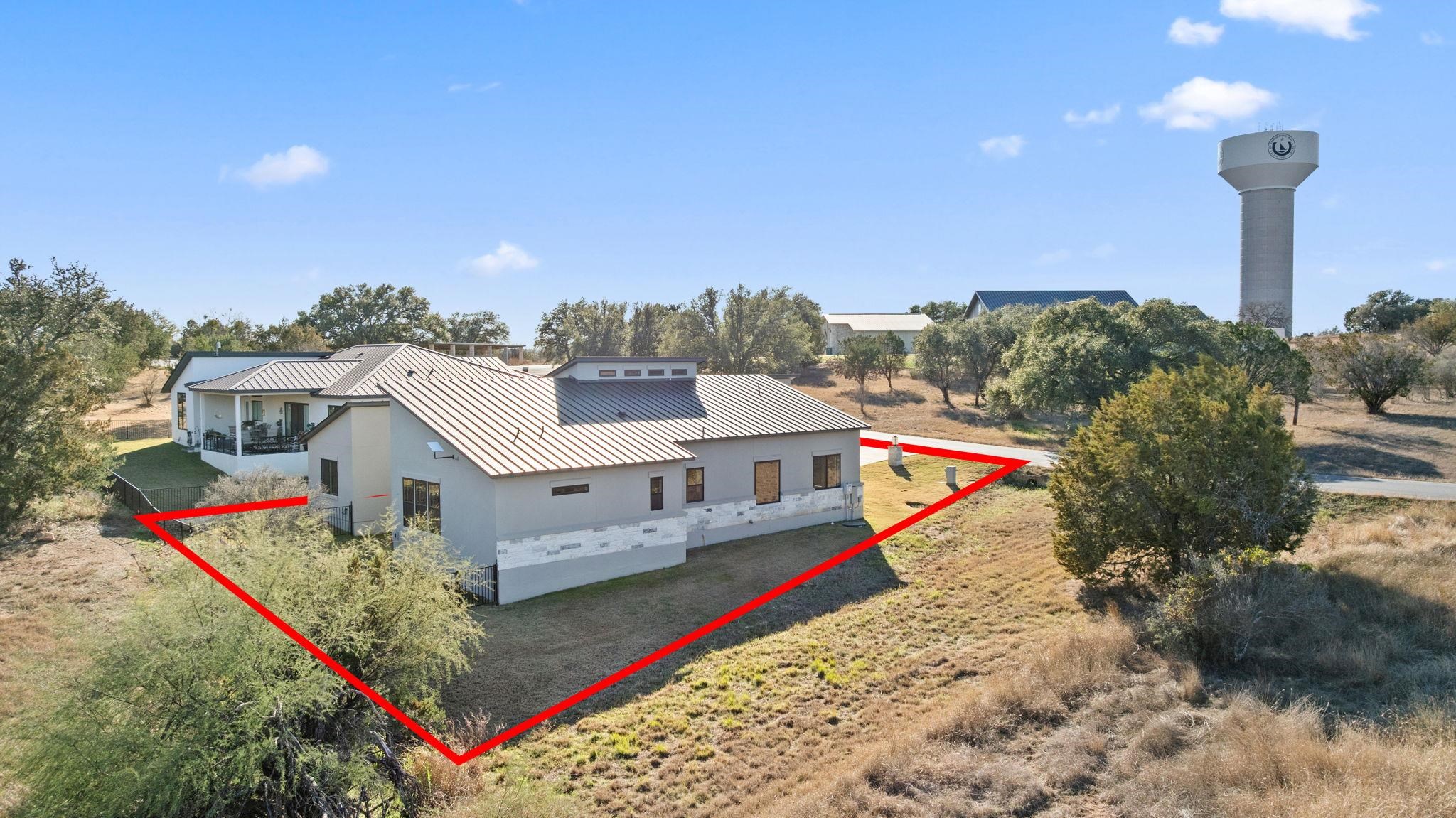 612 Broken Hills