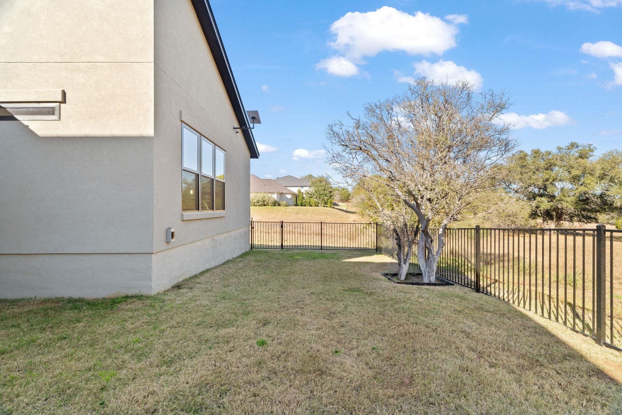 612 Broken Hills