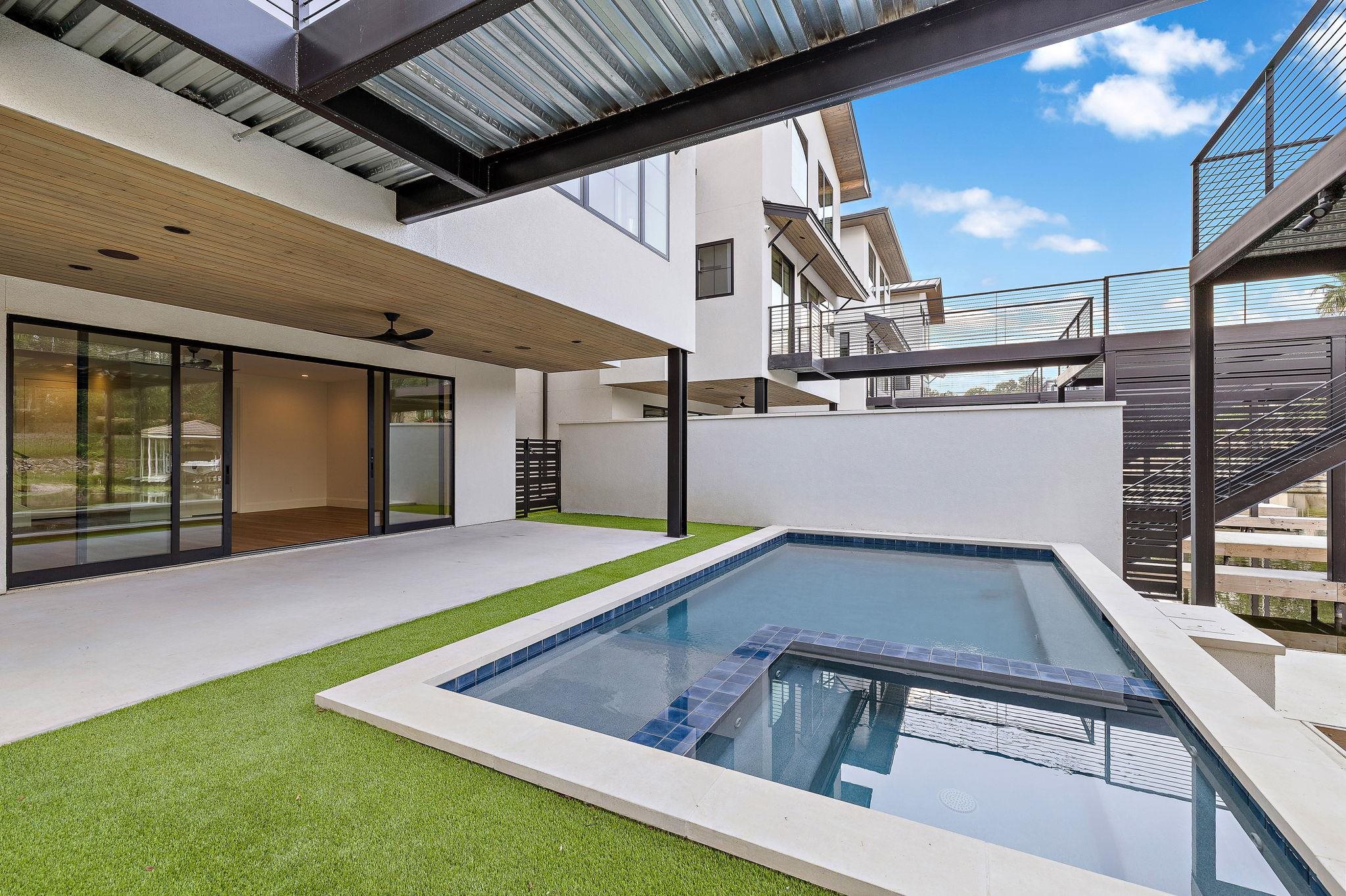 701-D Hi Circle North Drive