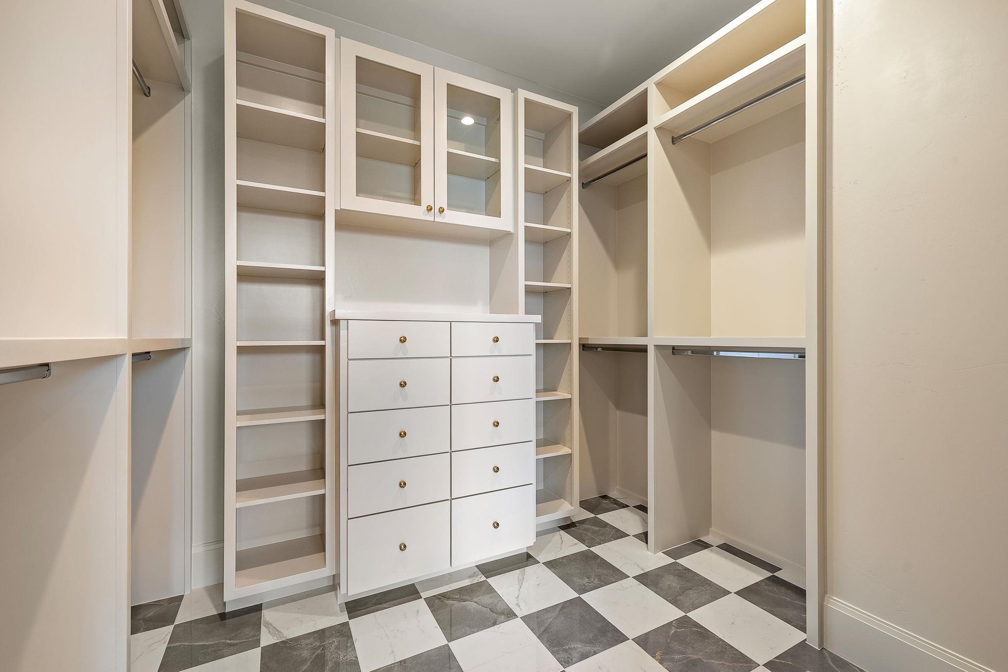 701-D Hi Circle North Drive