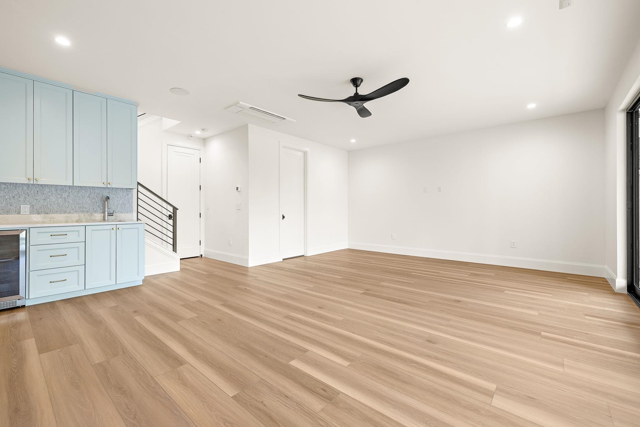 701-D Hi Circle North Drive