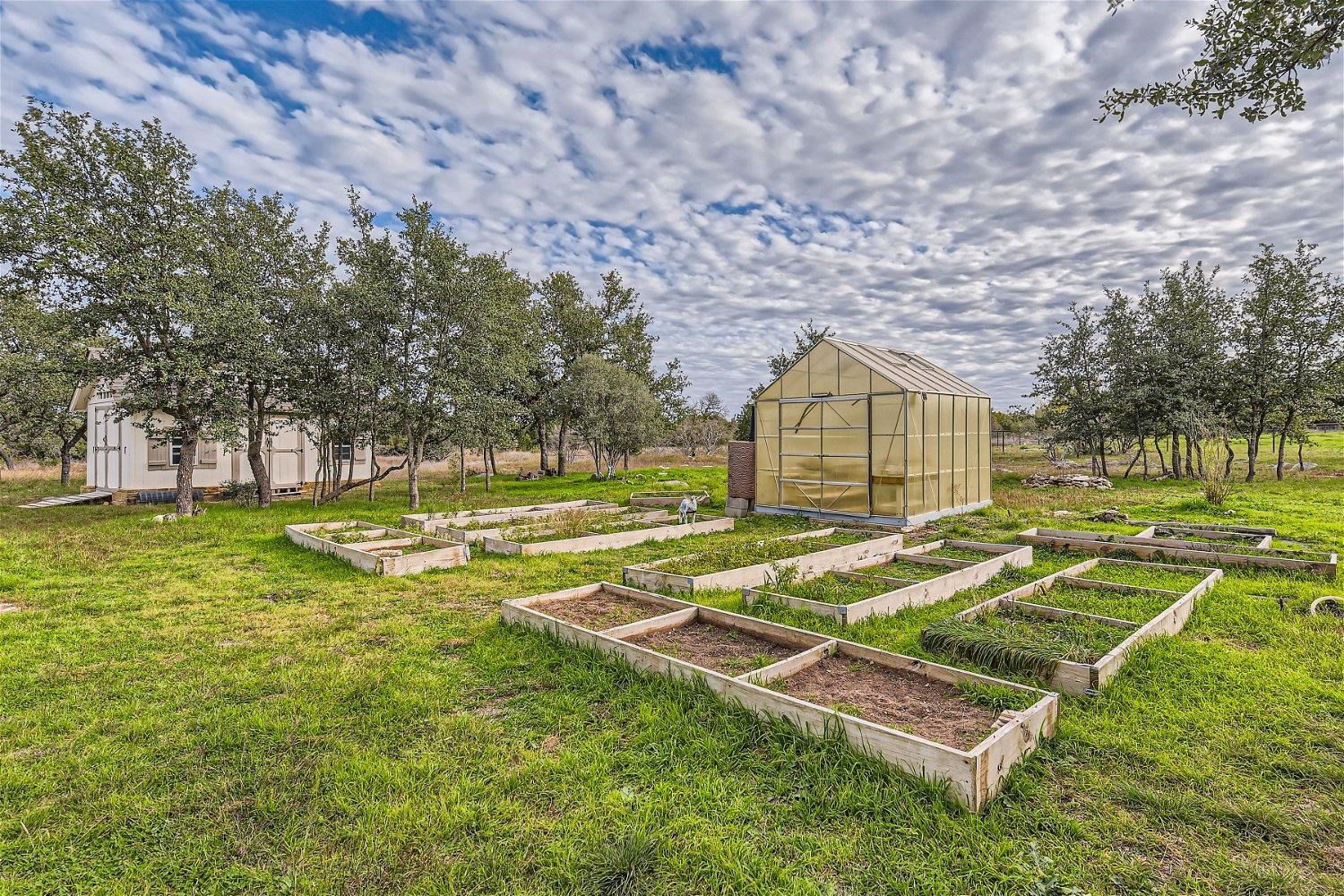 113 Vista View Trail