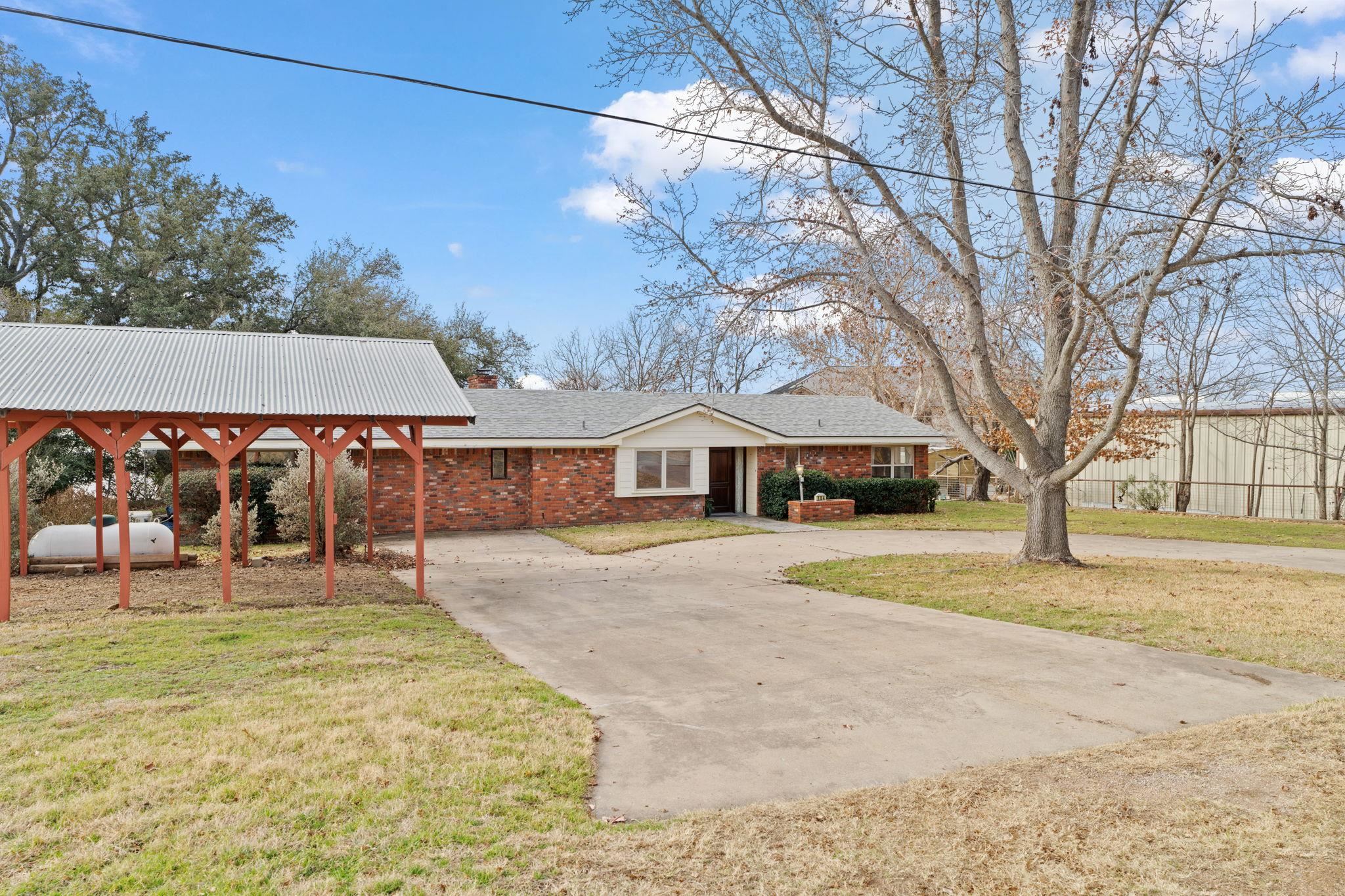 104 Live Oak