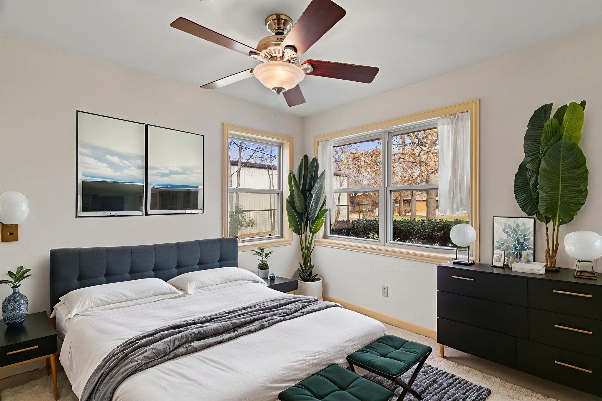 104 Live Oak