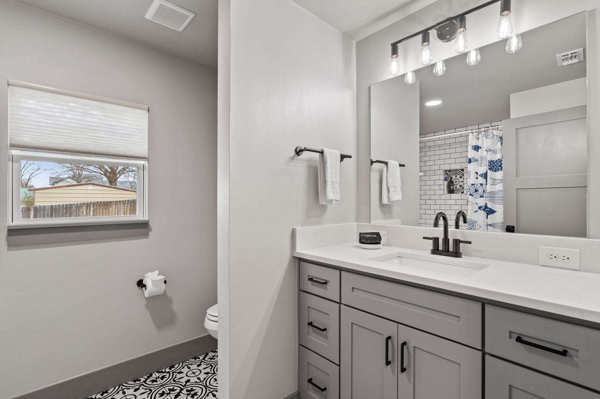 2028 Williams Lakeshore