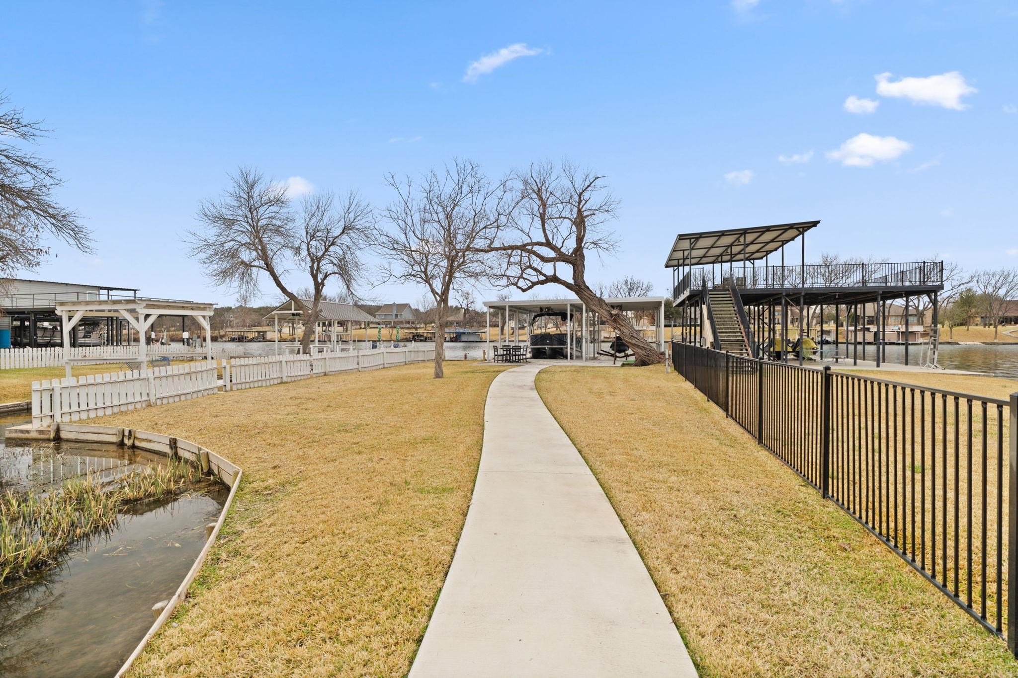 2028 Williams Lakeshore